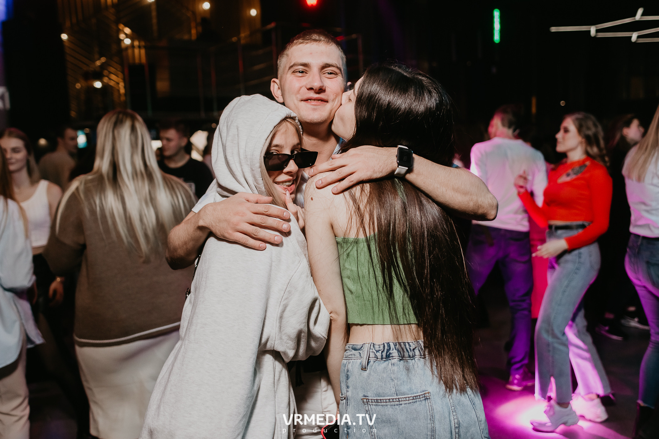 Выходные в баре «DOSKI»