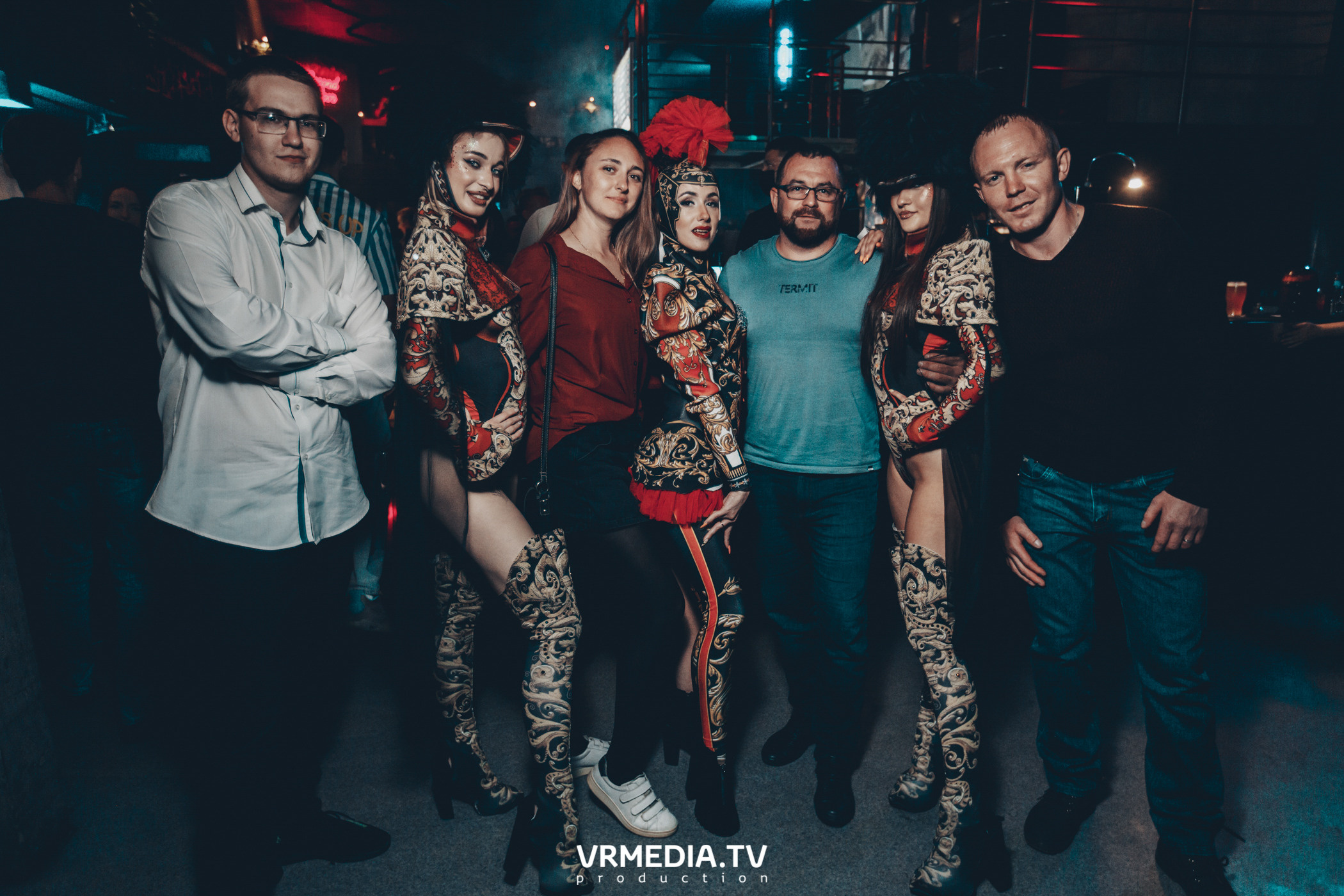 Выходные в баре «DOSKI»