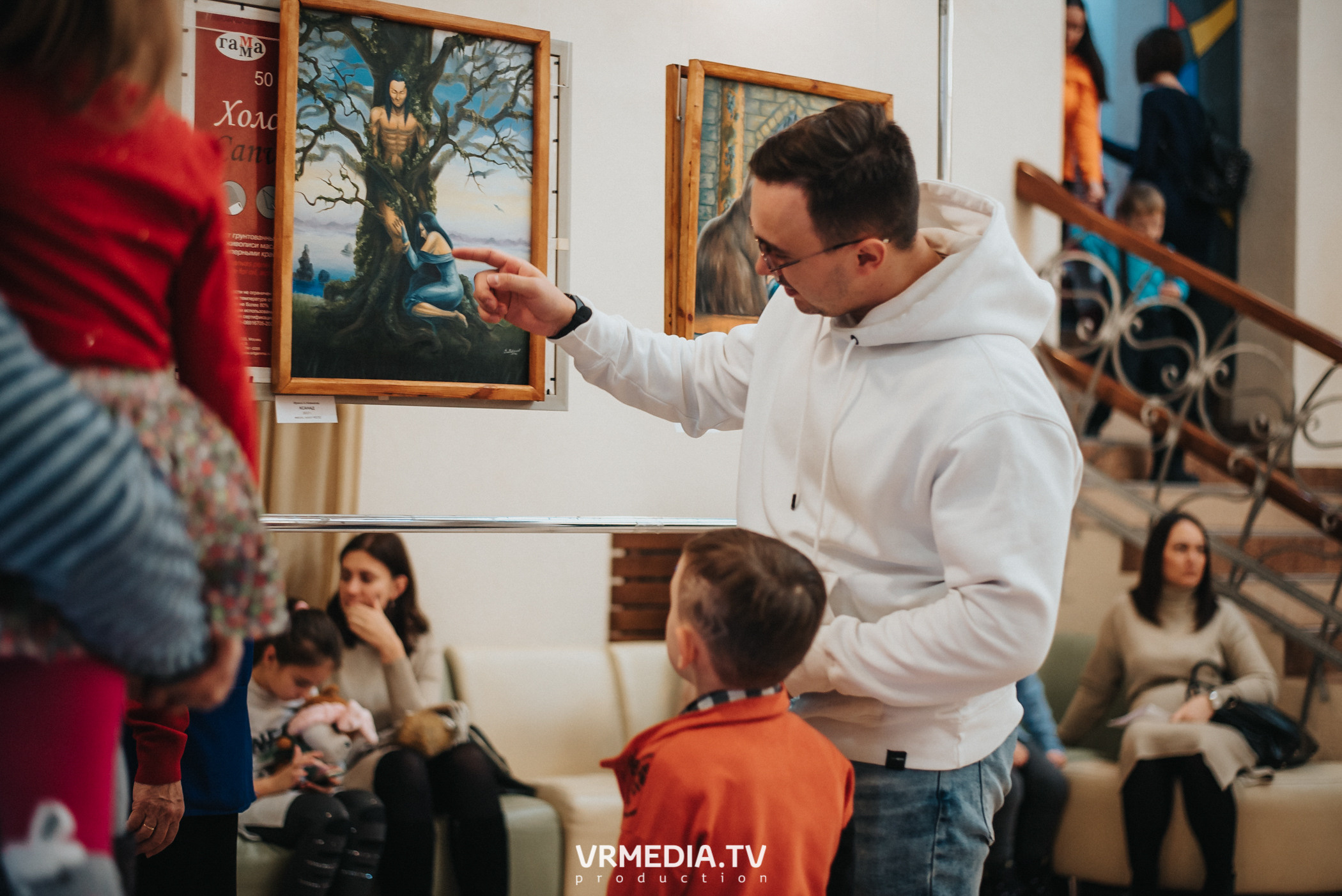 Шоу мыльных пузырей CLINK