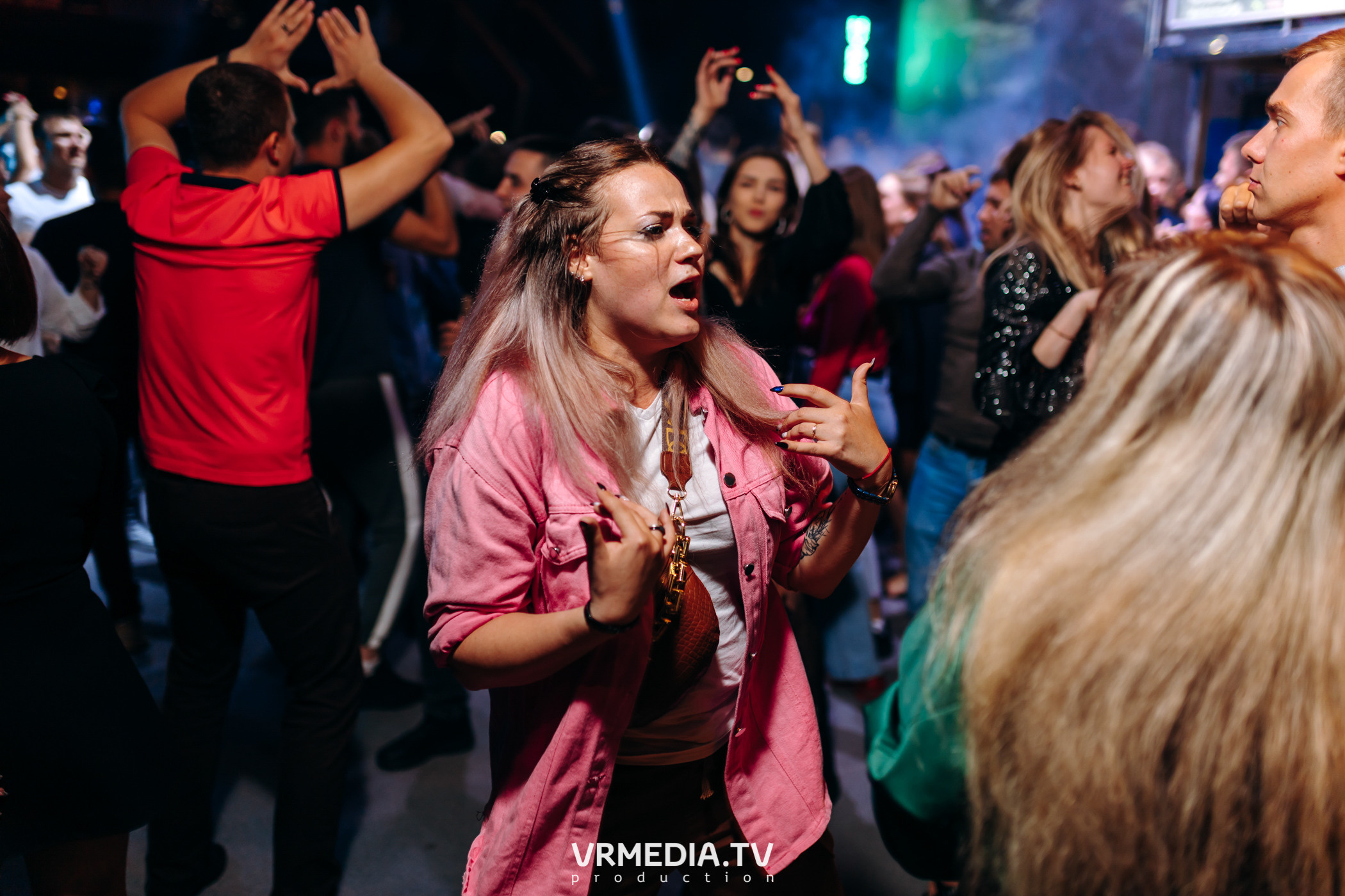 Выходные в баре «DOSKI»