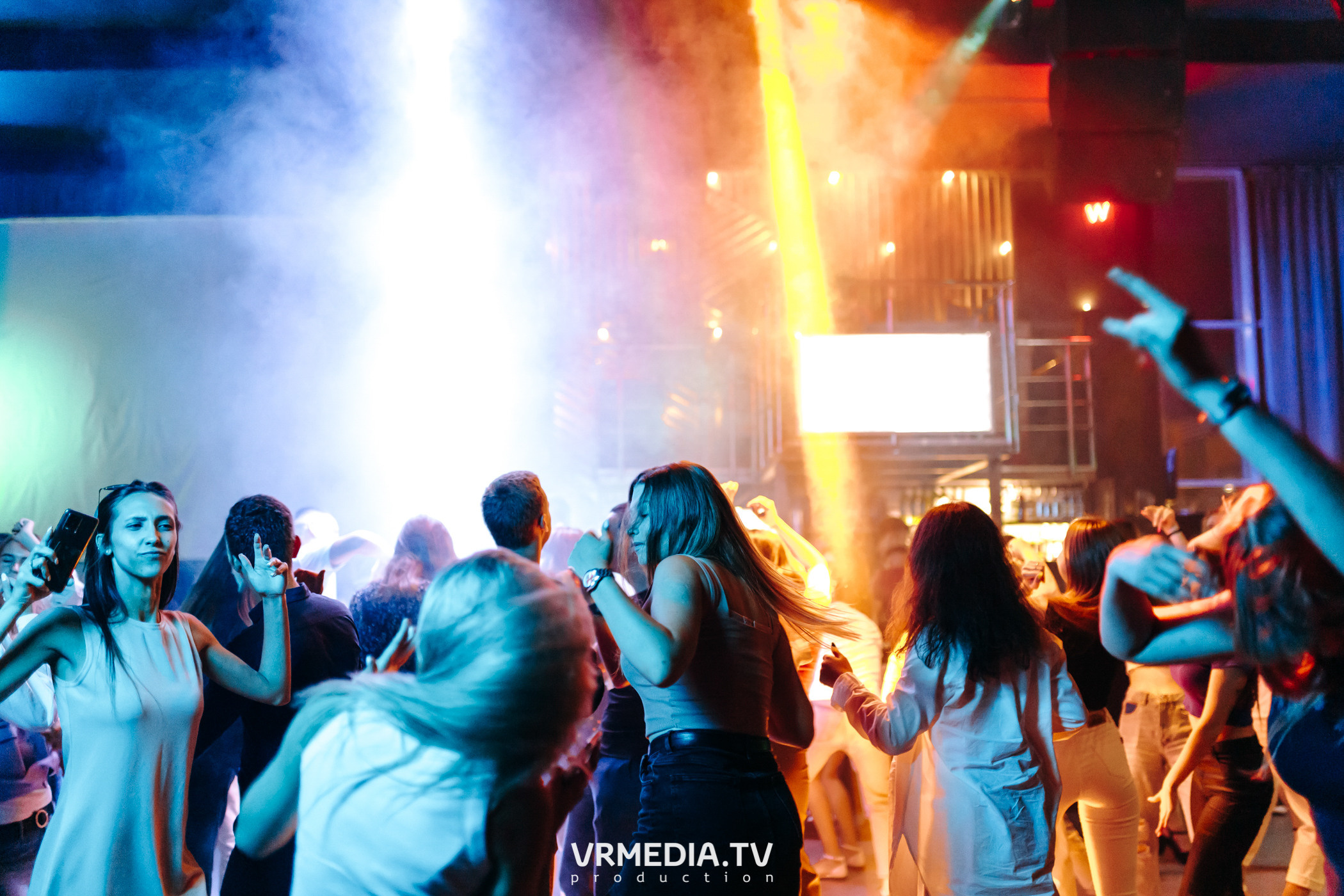 Выходные в баре «DOSKI»