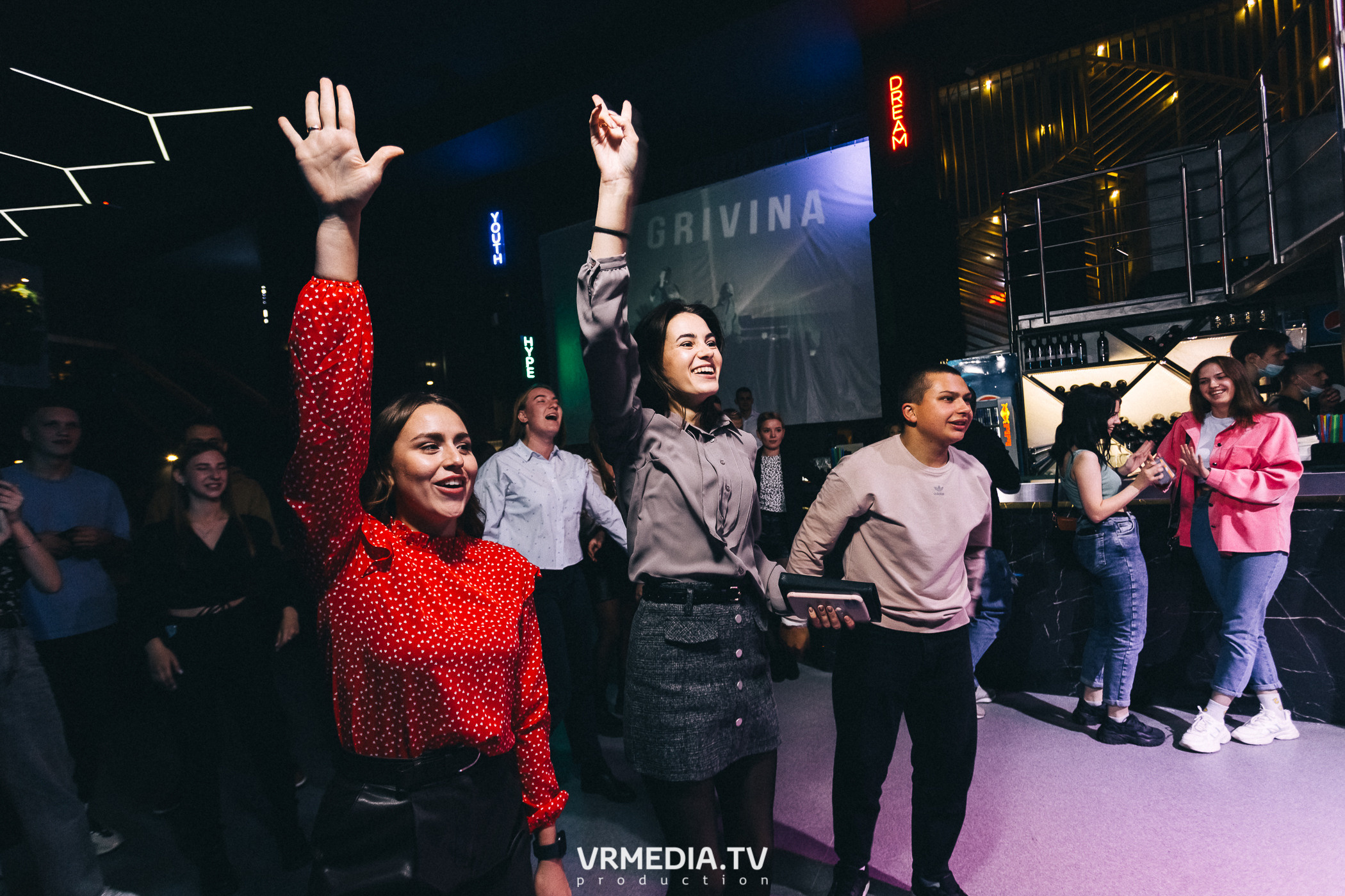 Выходные в баре «DOSKI»