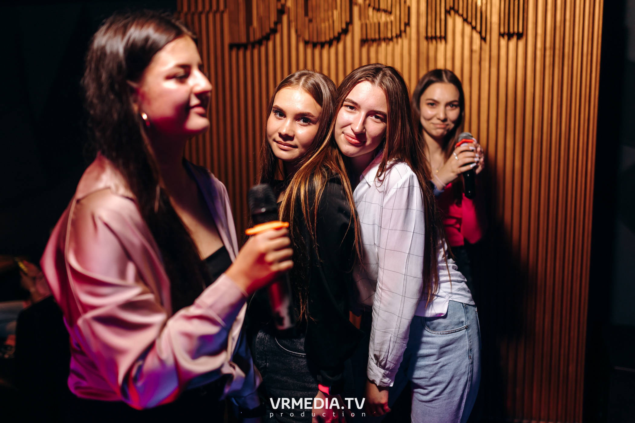 Выходные в баре «DOSKI»