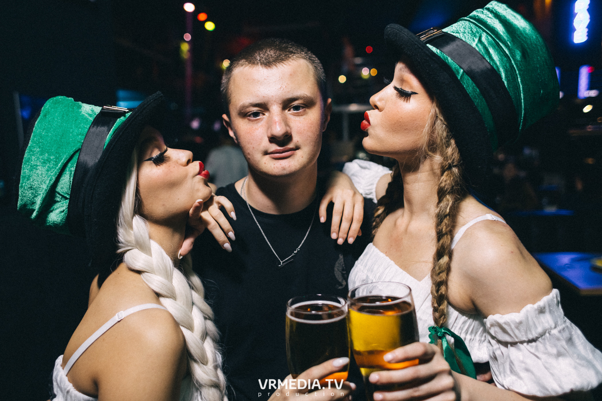 Выходные в баре «DOSKI»