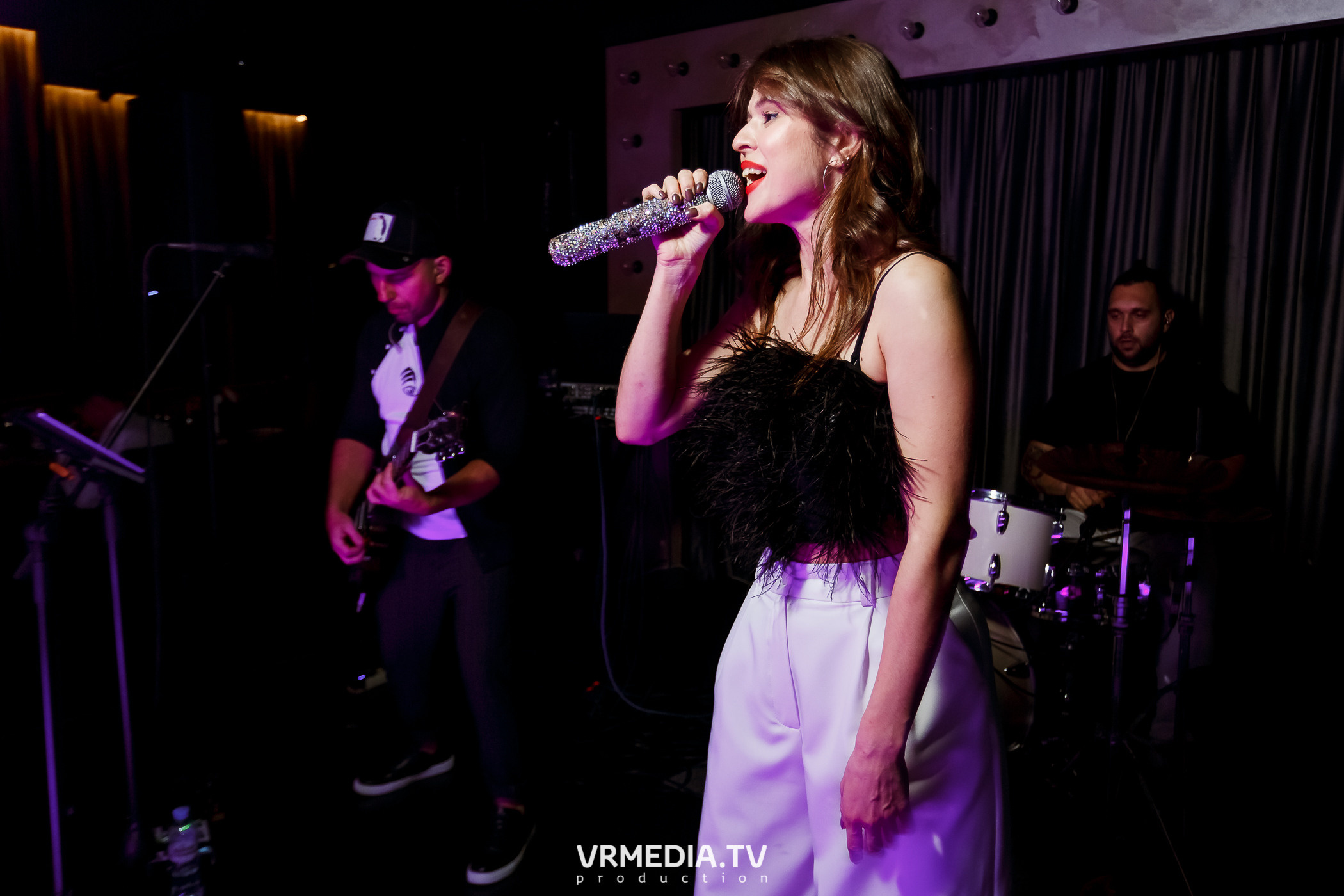 Выходные в караоке-баре «Volna»