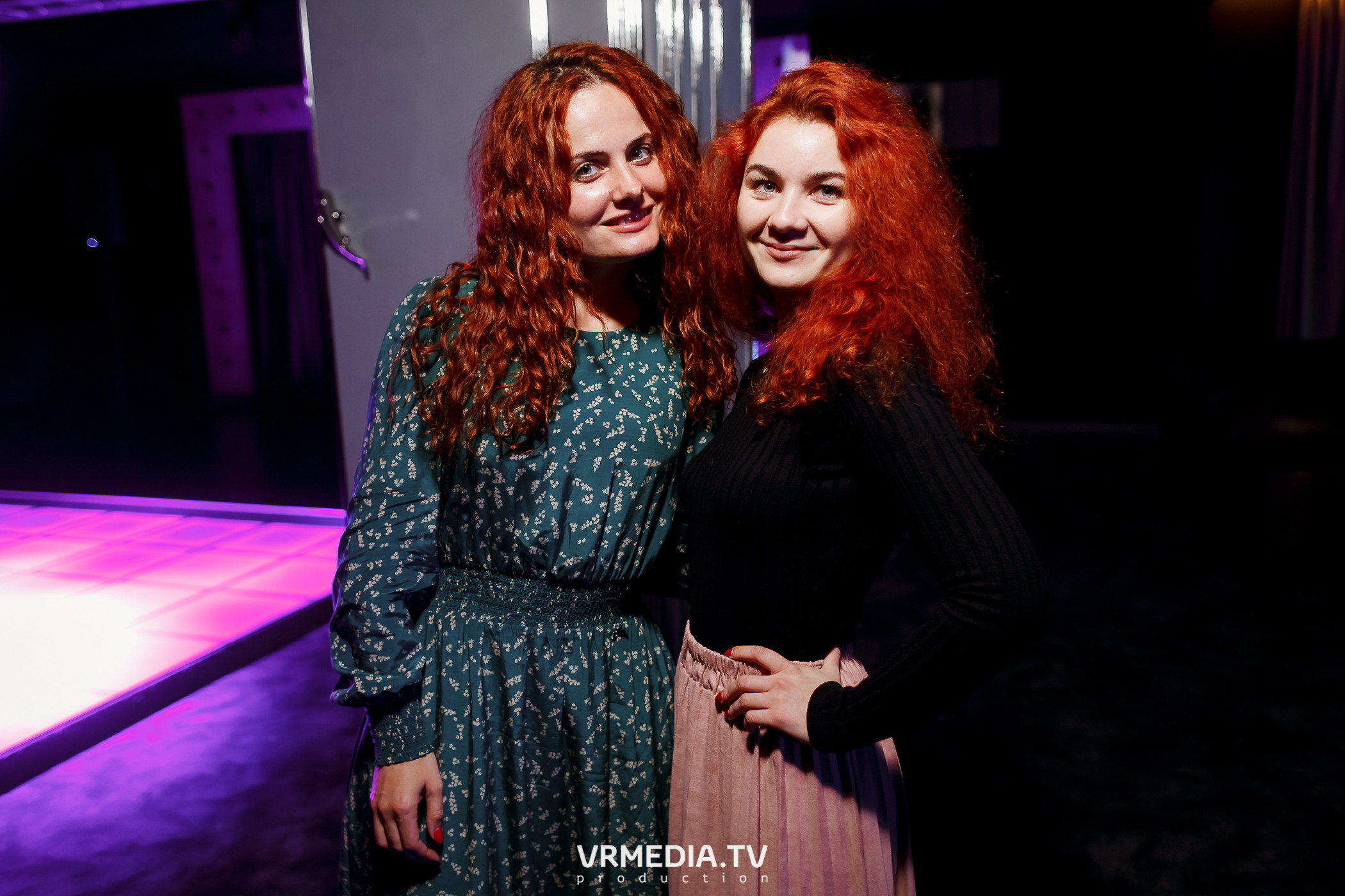 Выходные в караоке-баре «Volna»