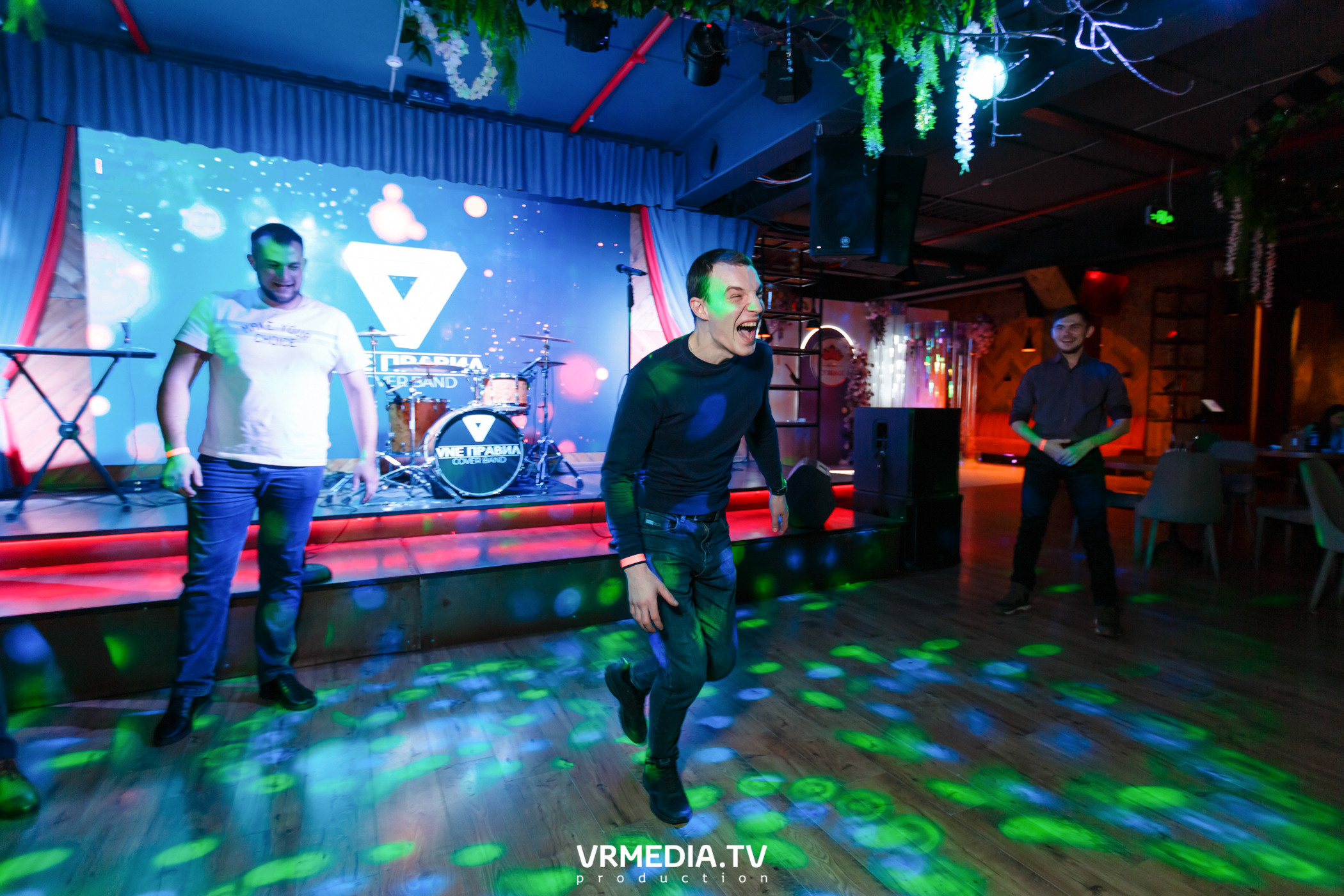 #ЖАРКИЕДНИИНОЧИ в гриль-баре «Жара»