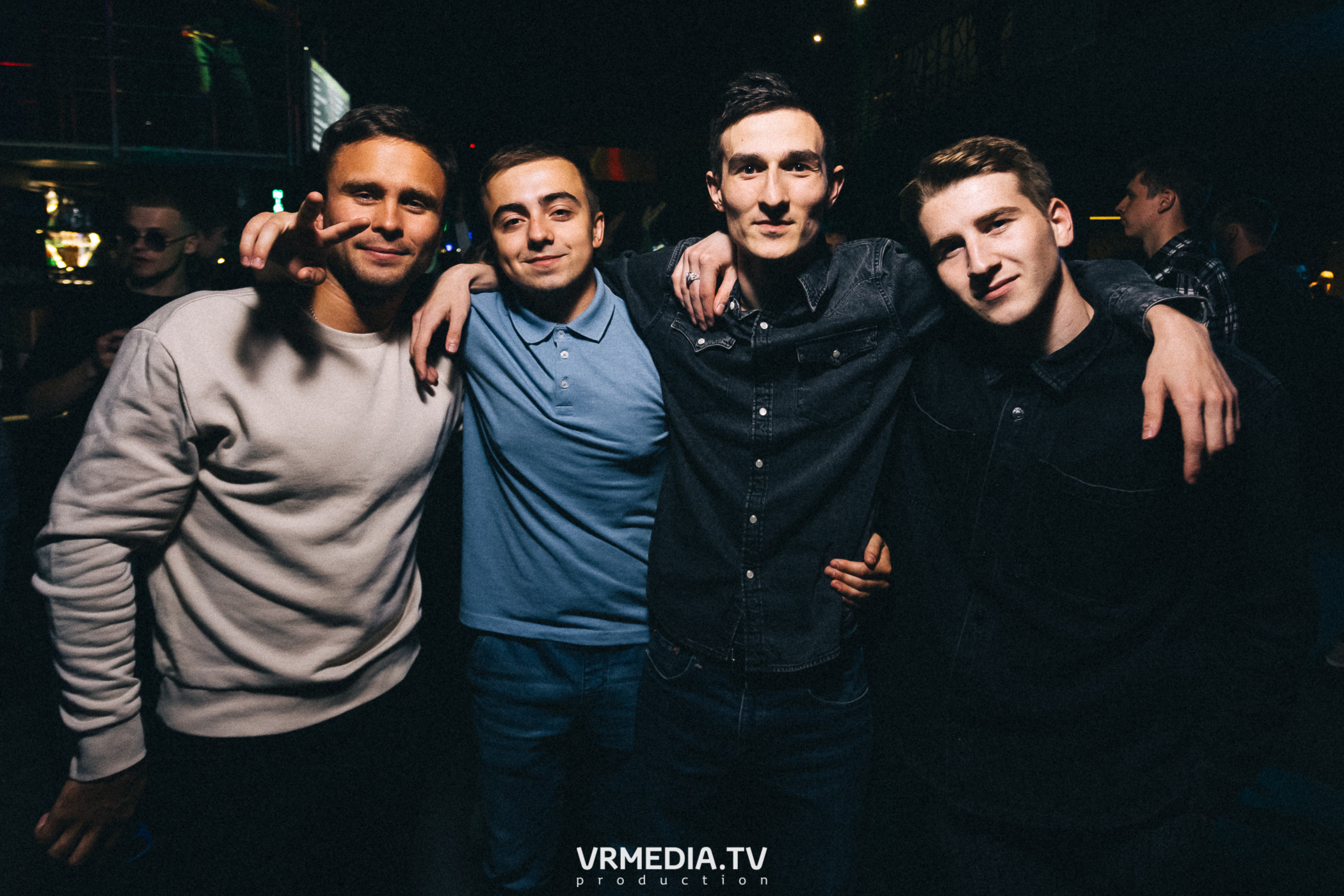 Выходные в баре «DOSKI»