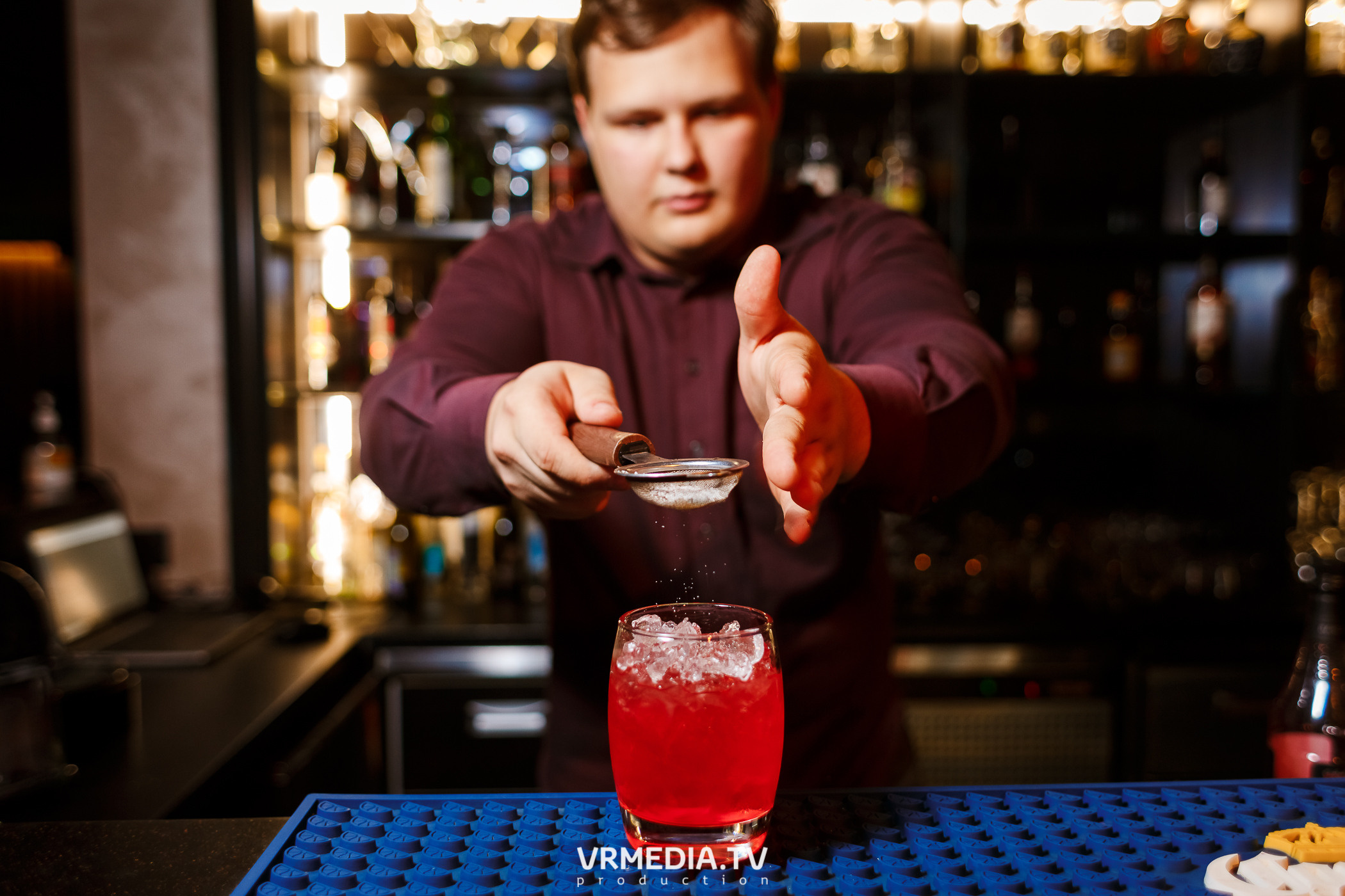 Выходные в караоке-баре «Volna»