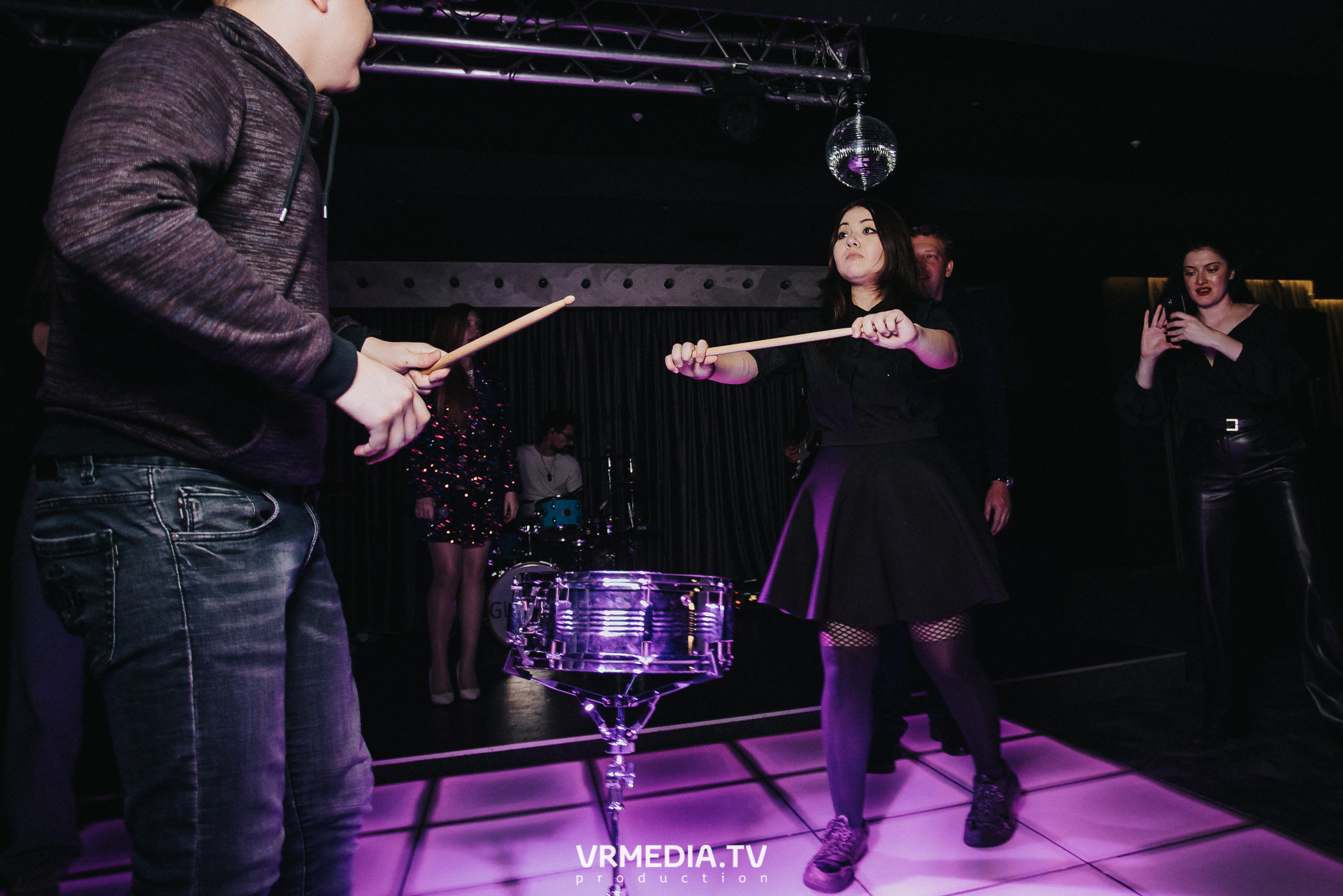 Выходные в караоке-баре «Volna»