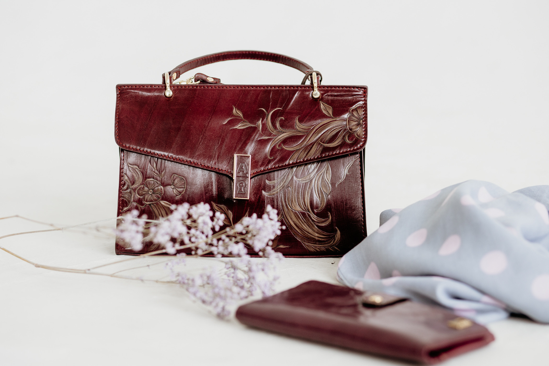 Бутик сумок и чемоданов «Королевство Сумок»