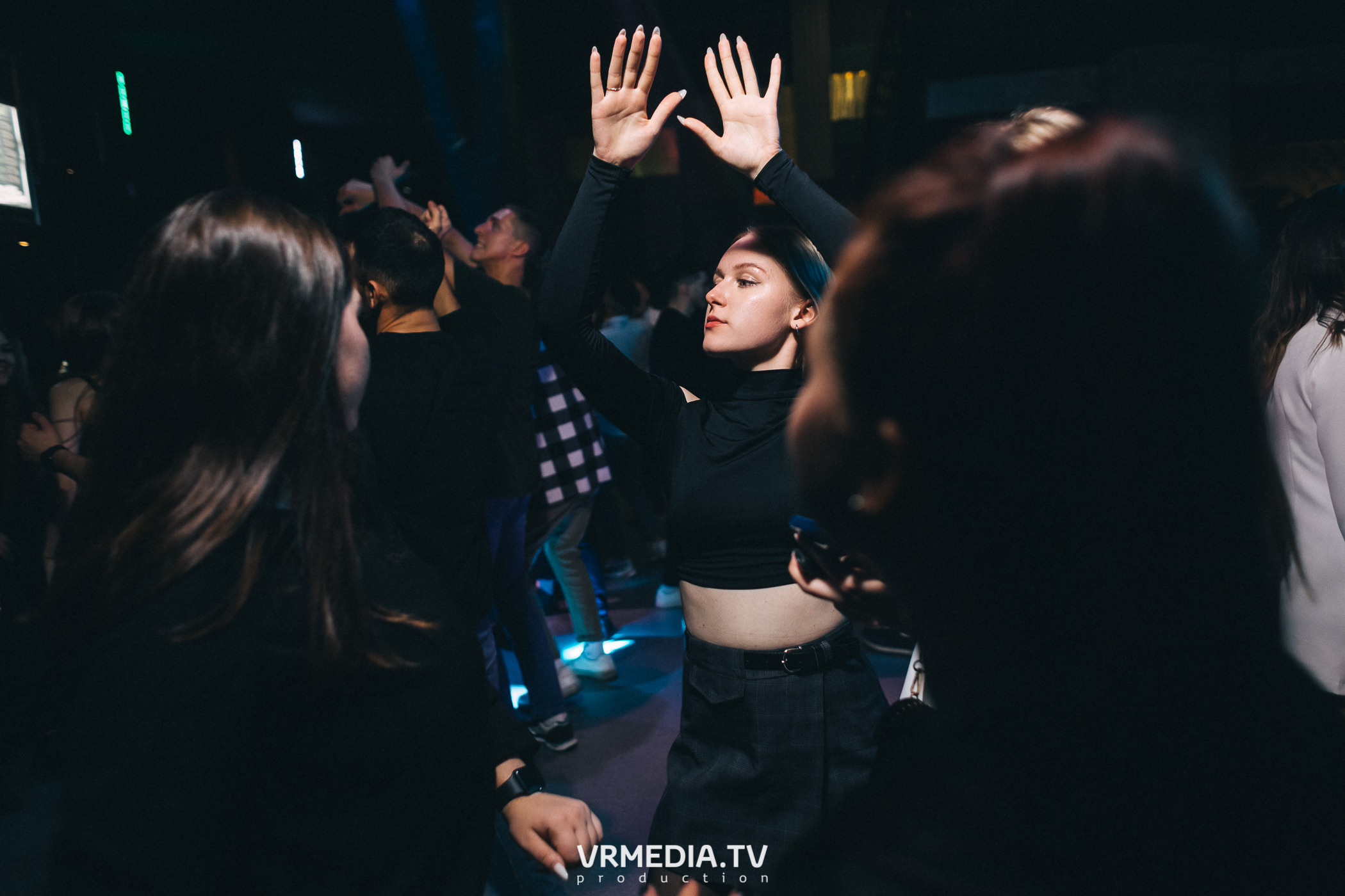 Выходные в баре «DOSKI»