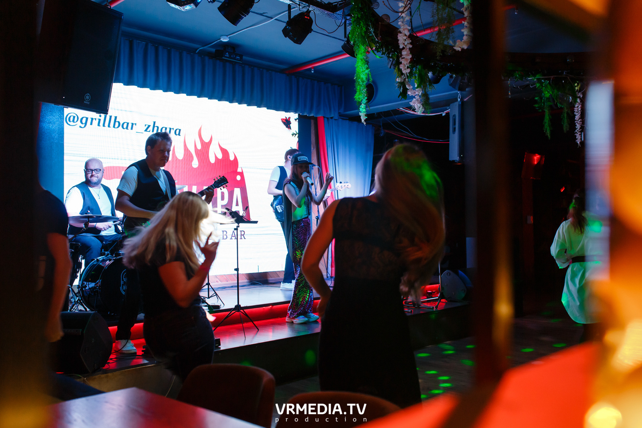 #ЖАРКИЕДНИИНОЧИ в гриль-баре «Жара»