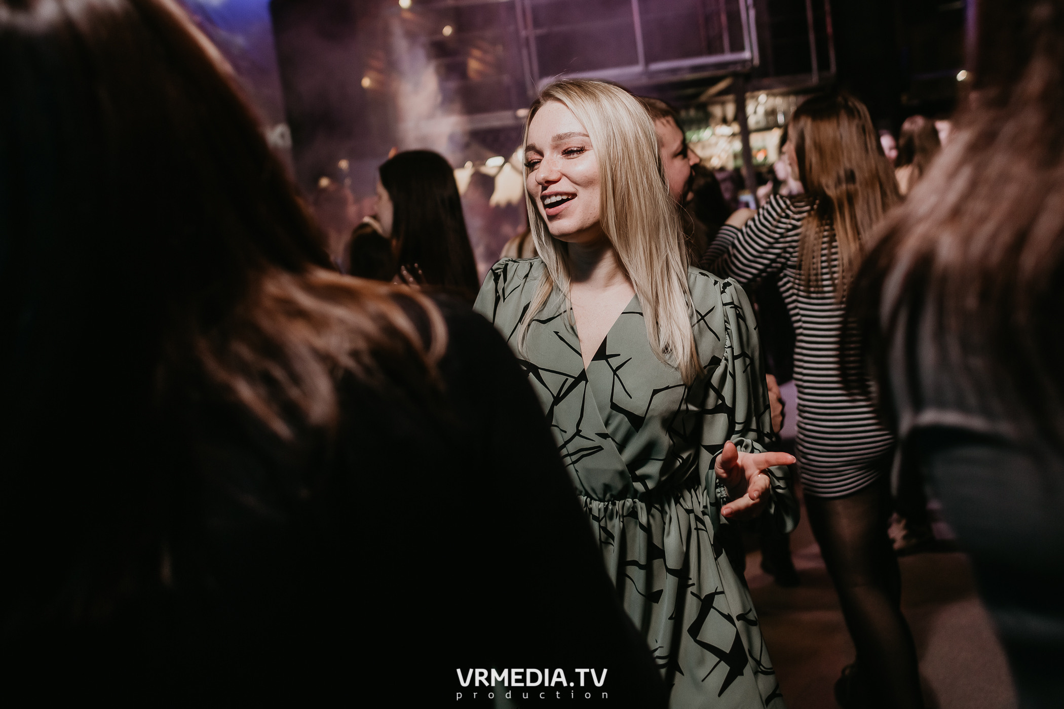 Выходные в баре «DOSKI»