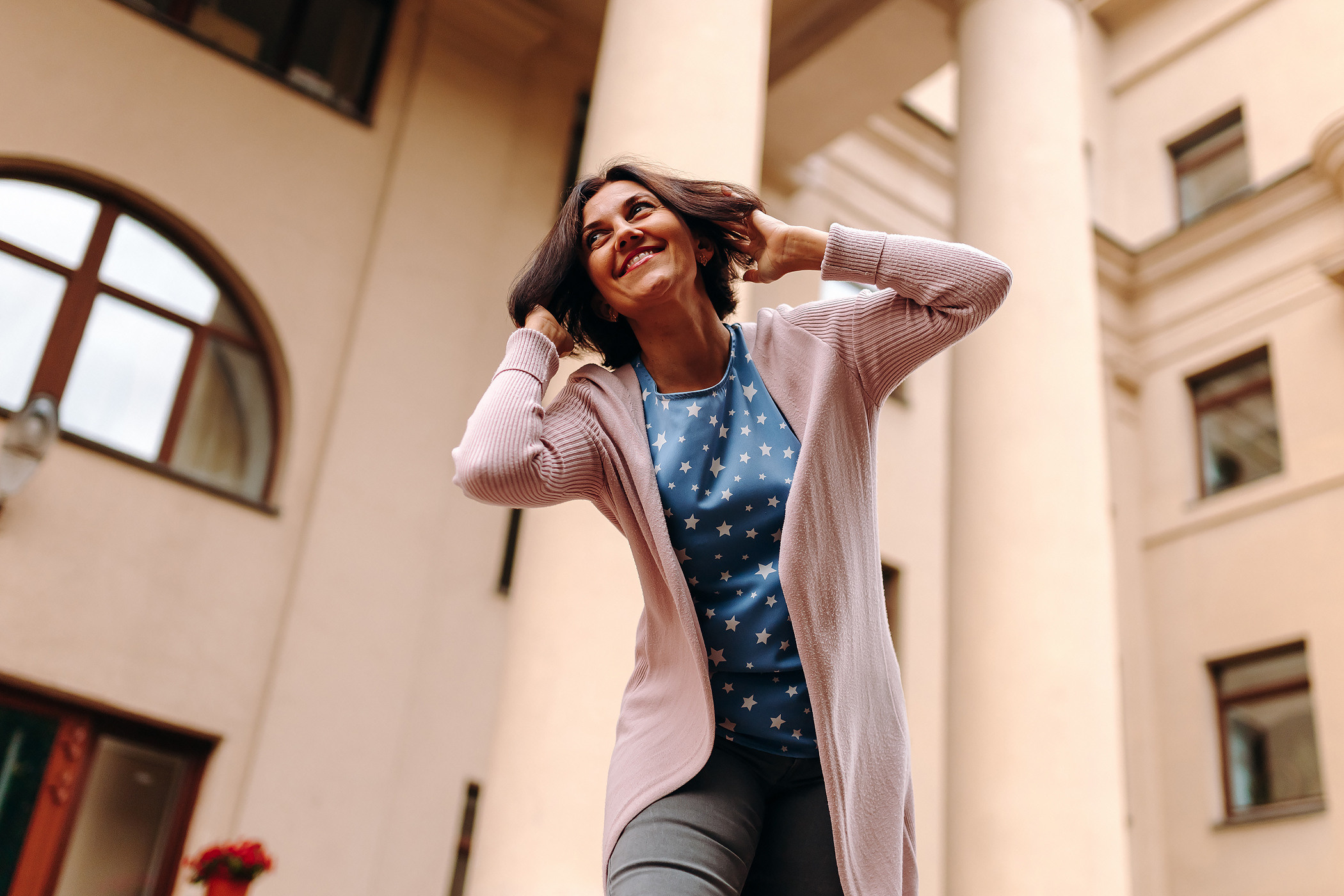 Драмтеатр (Весенняя, 11)