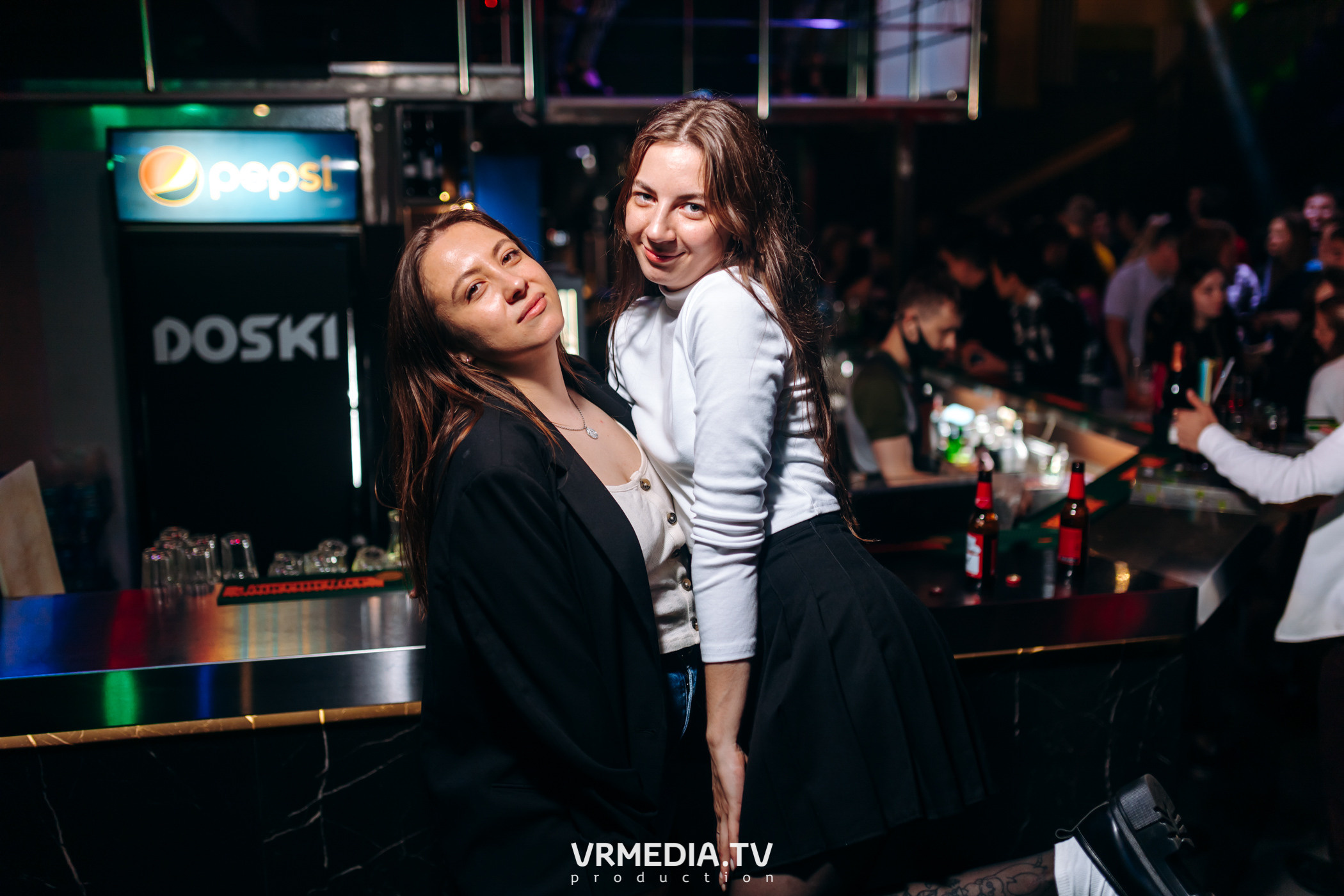 Выходные в баре «DOSKI»