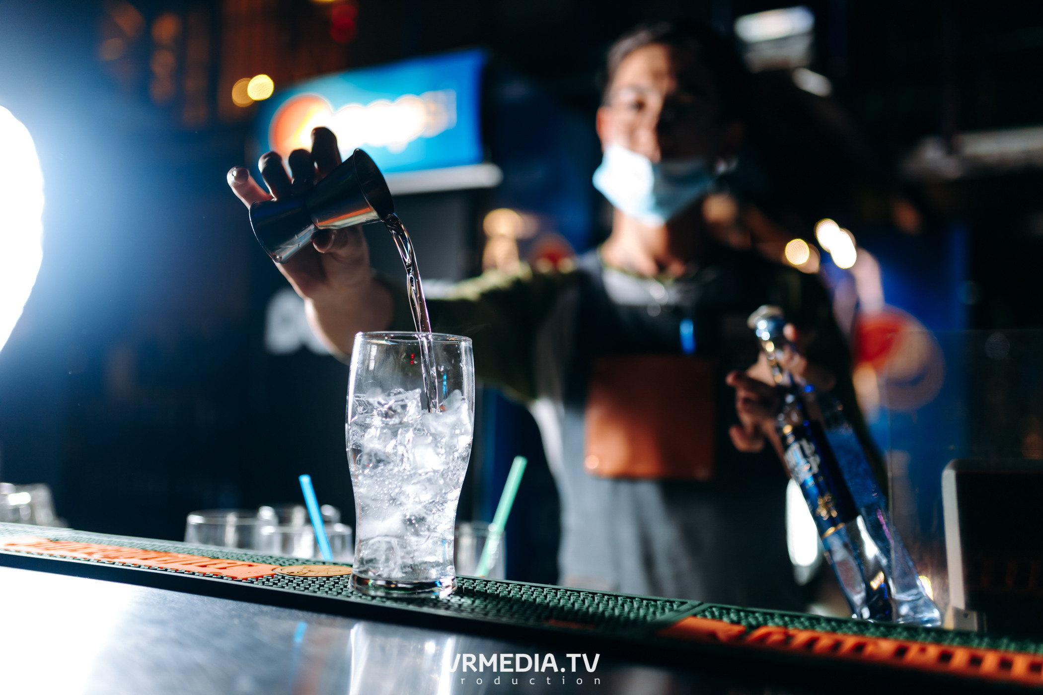 Выходные в баре «DOSKI»