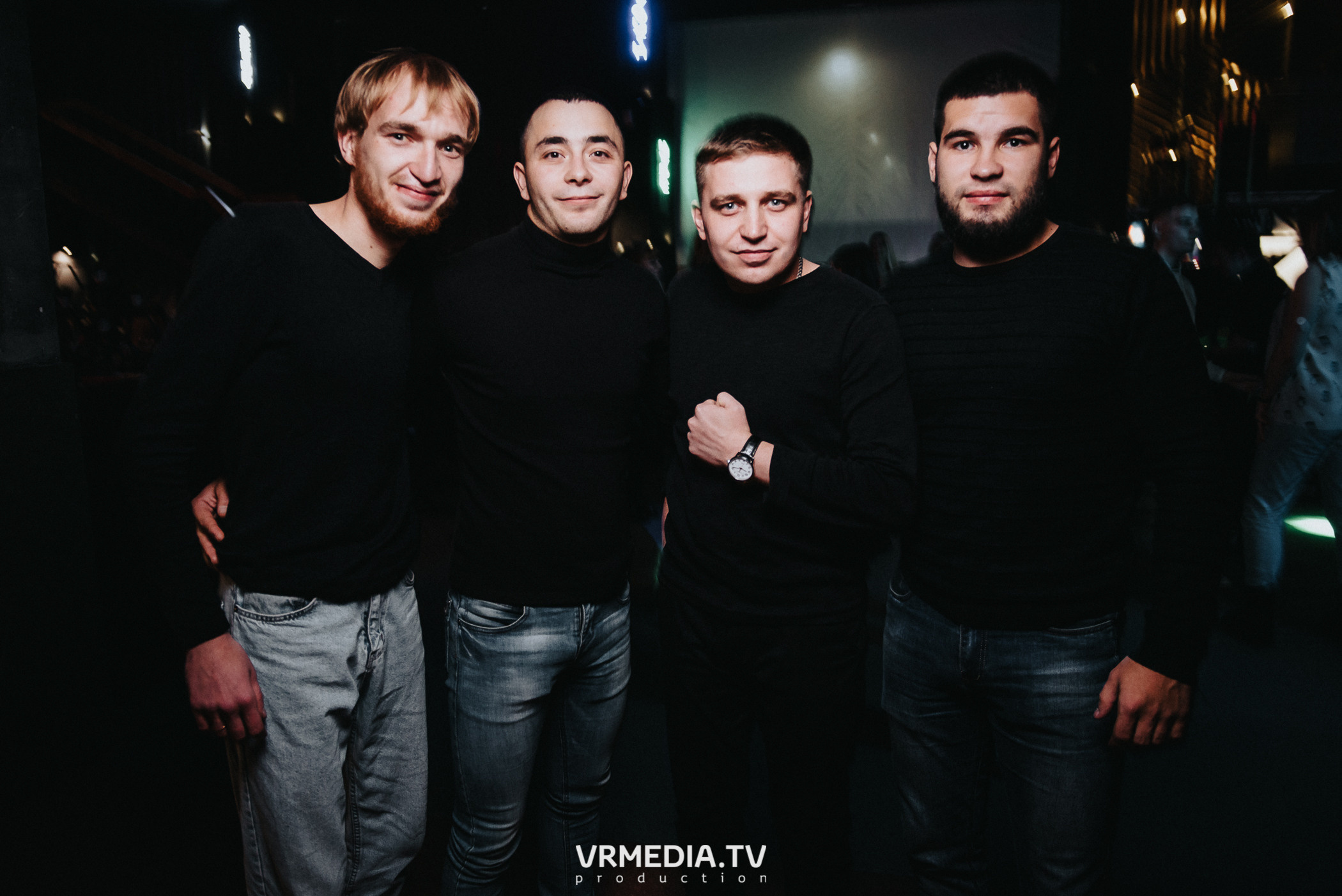 Выходные в баре «DOSKI»