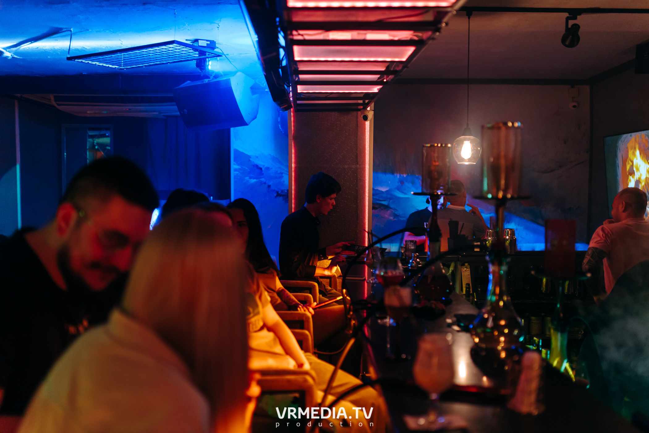 Ночь Безумного Бармена в Lounge Voice Hall «Familia»