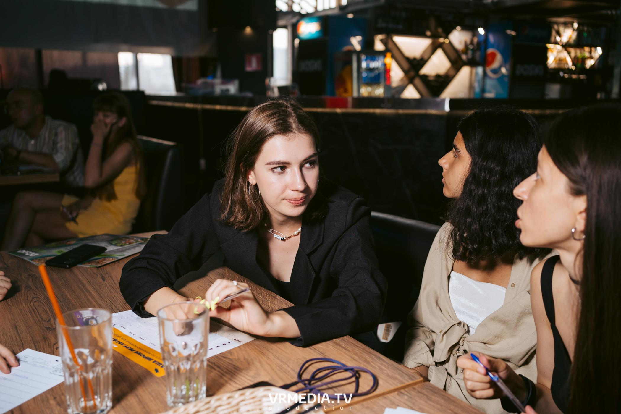 WoW QuiZ в баре «DOSKI»