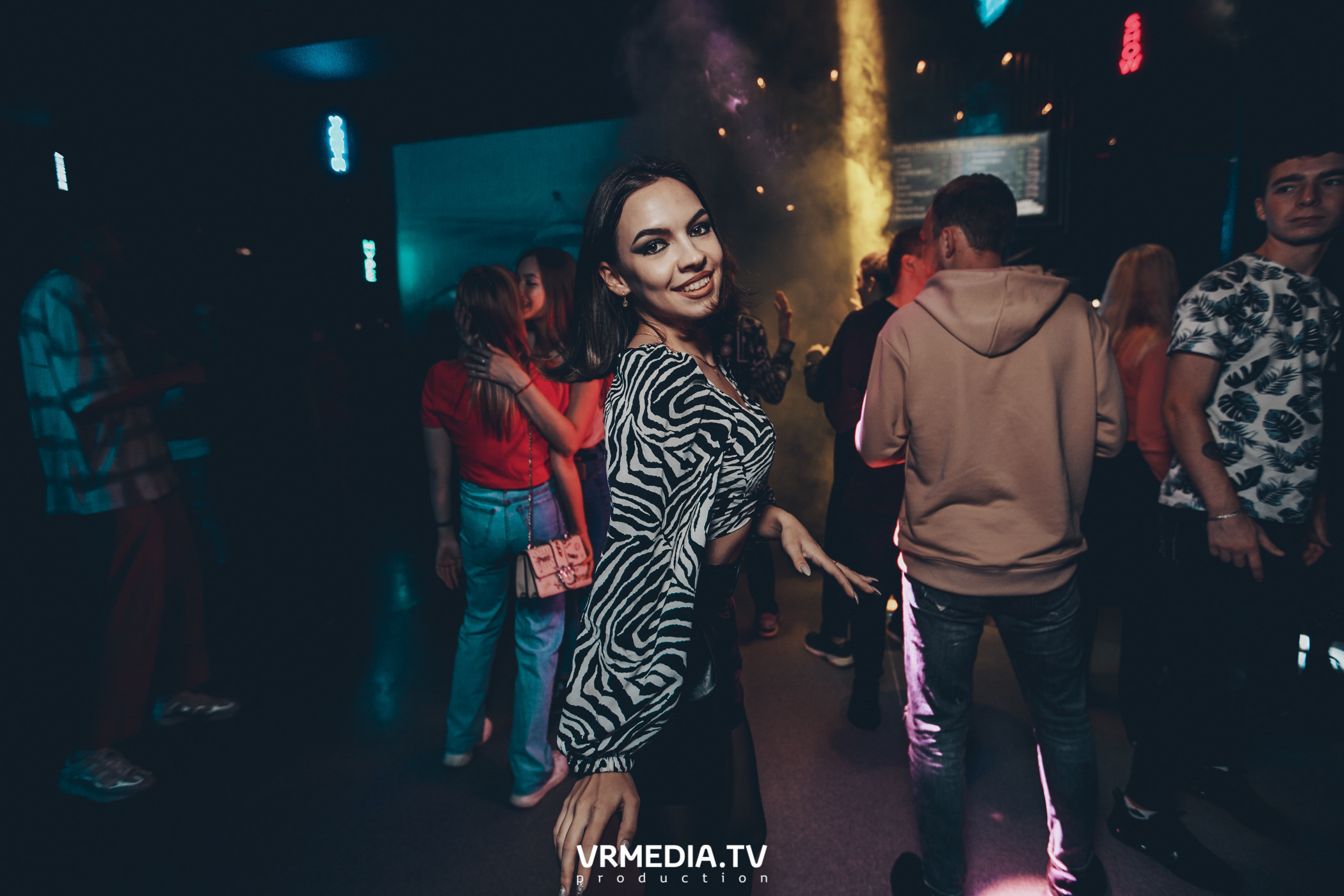 Выходные в баре «DOSKI»