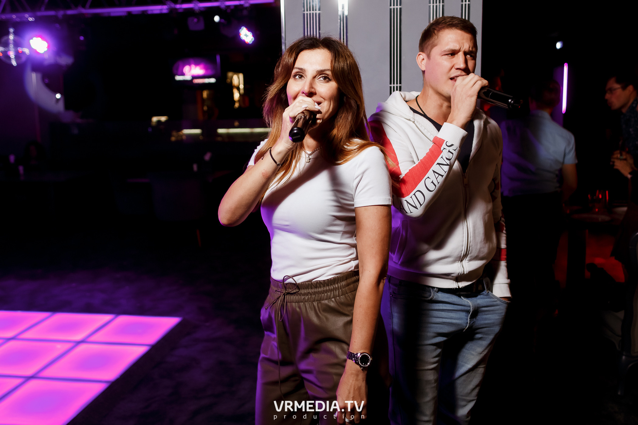 Выходные в караоке-баре «Volna»