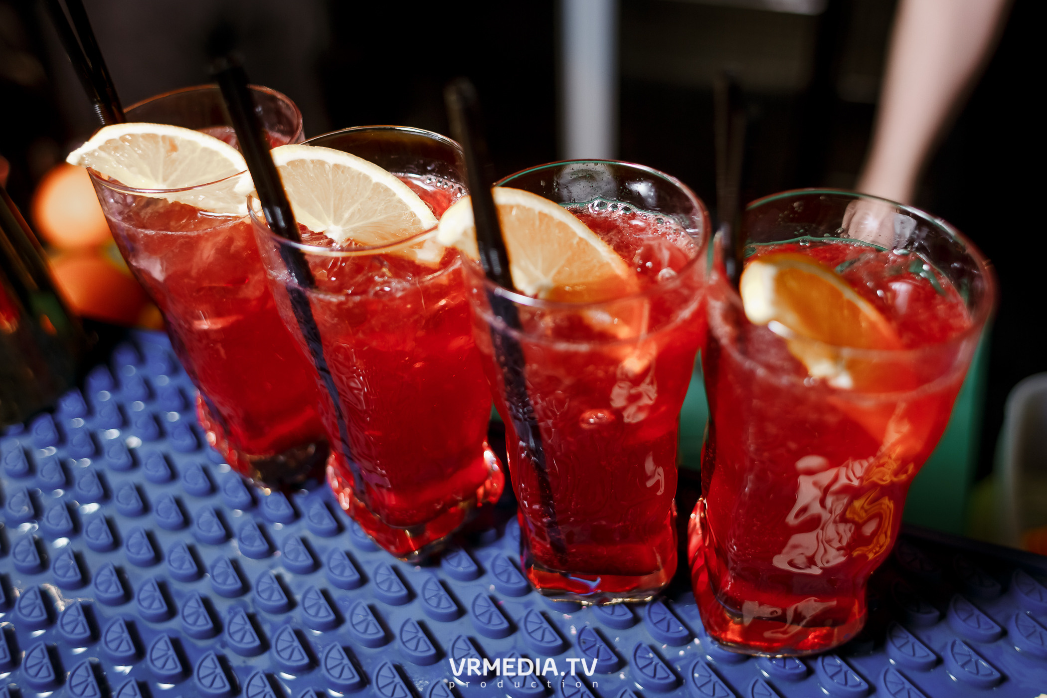 Выходные в караоке-баре «Volna»