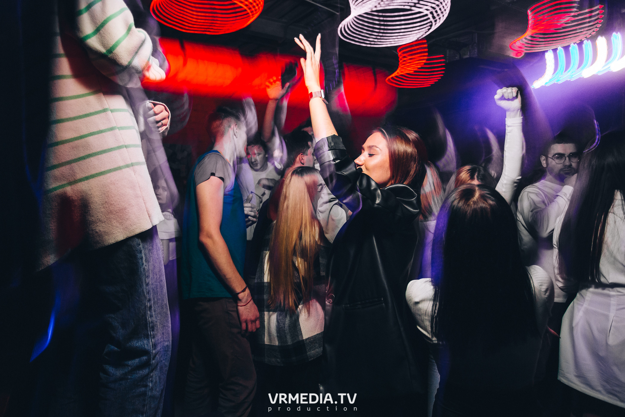 Выходные в баре «Хука Хаус»