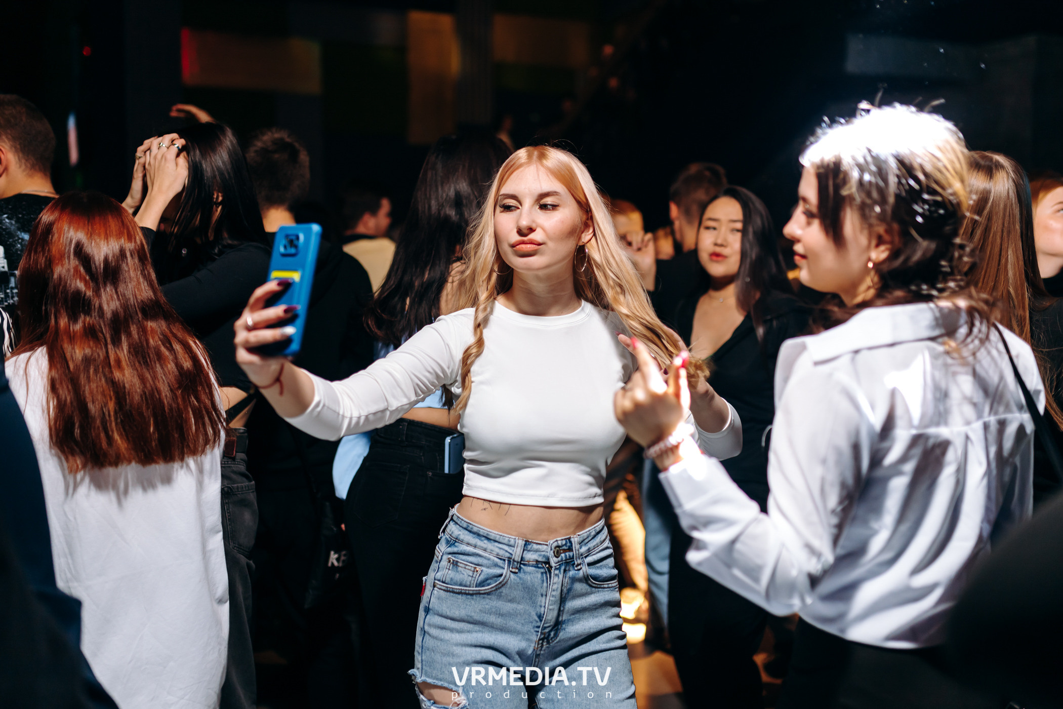 Выходные в баре «DOSKI»