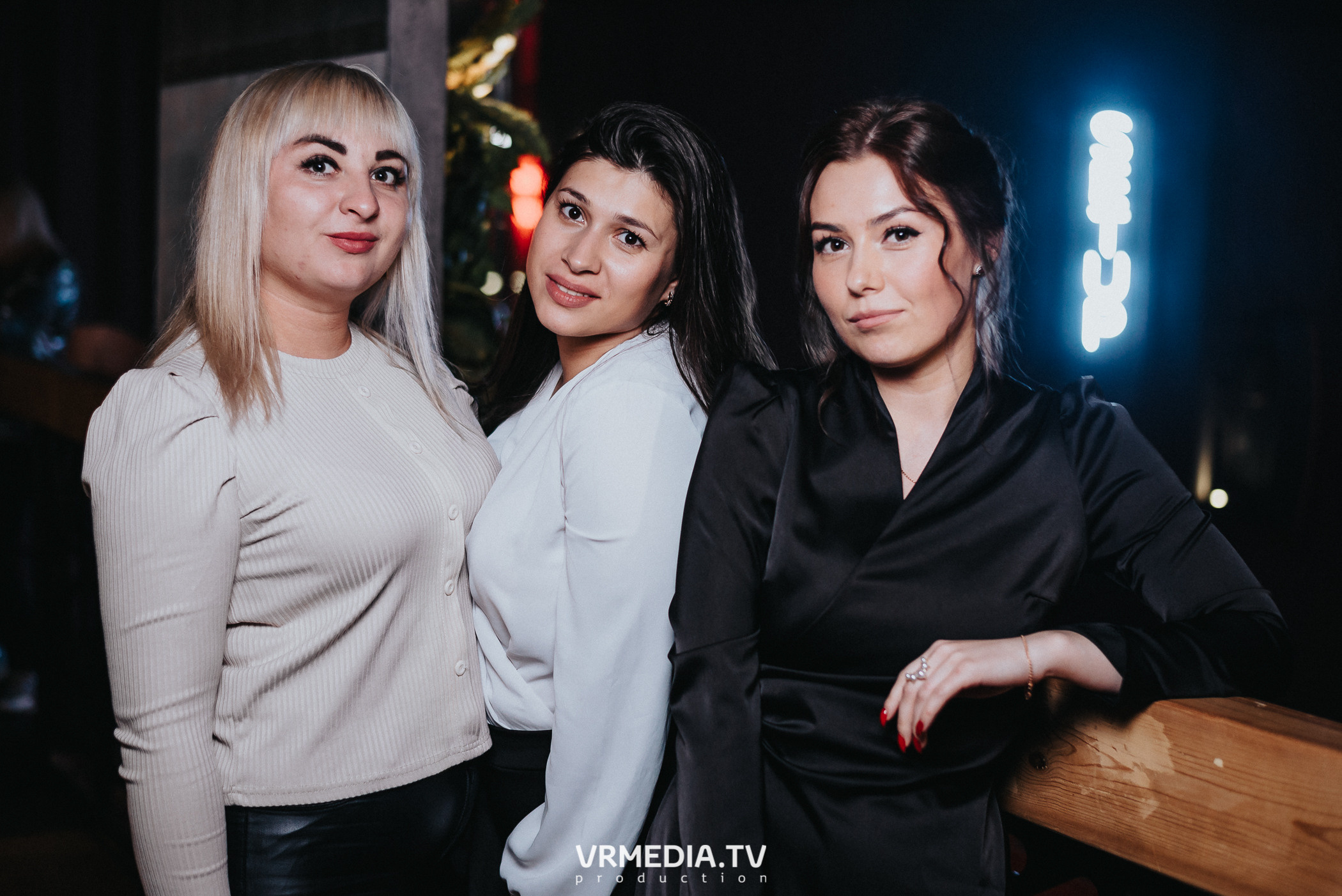 Выходные в баре «DOSKI»