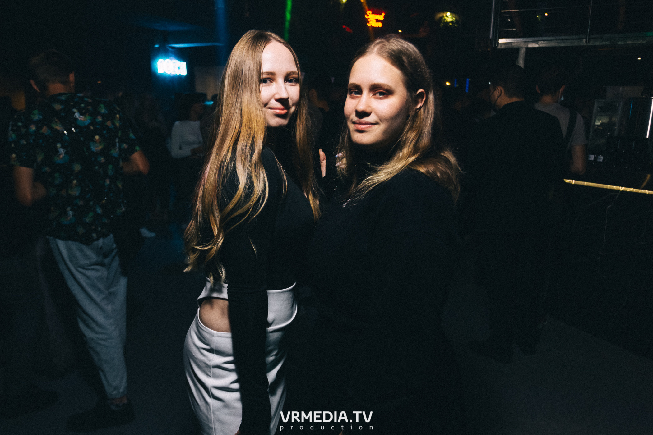 Выходные в баре «DOSKI»