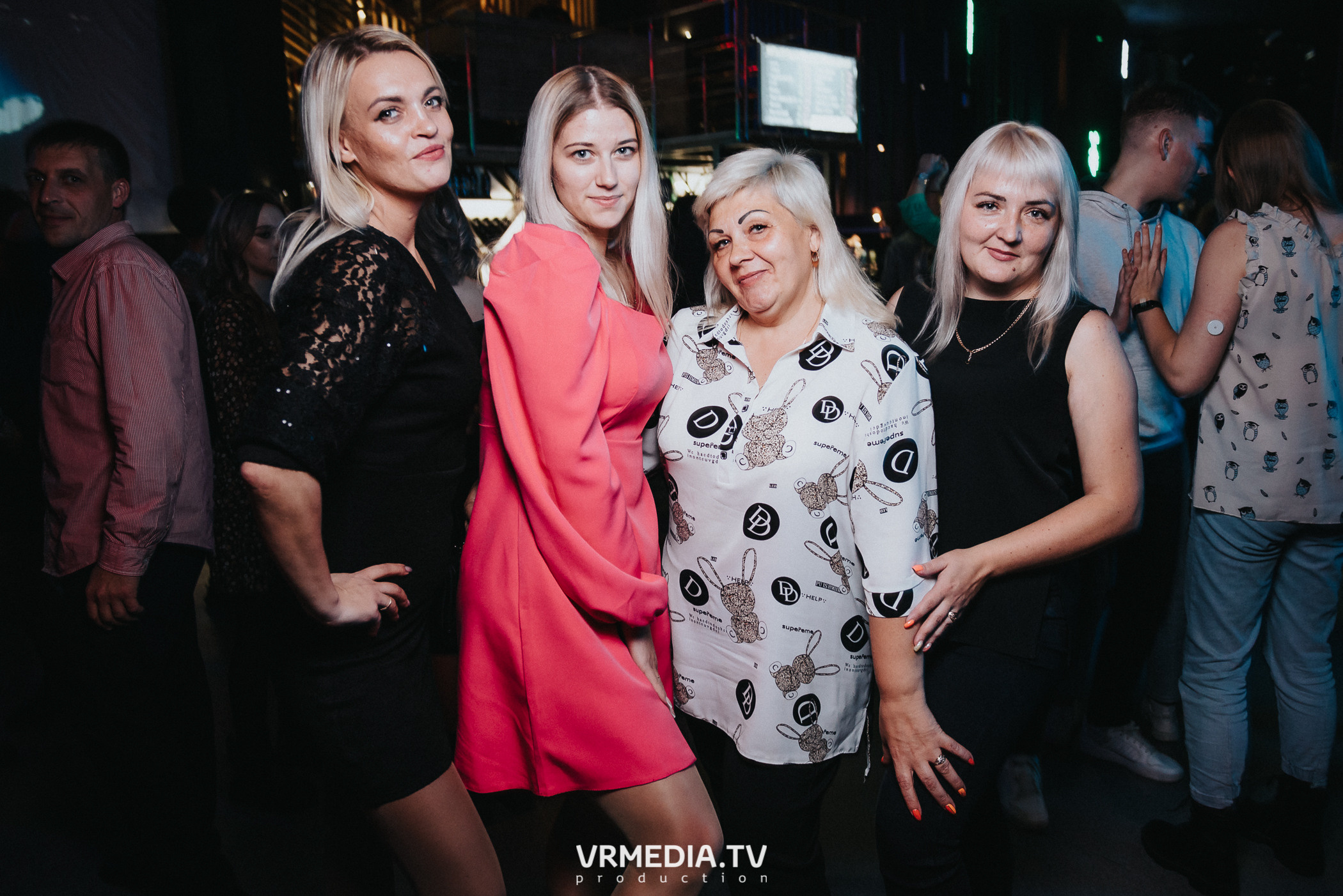 Выходные в баре «DOSKI»