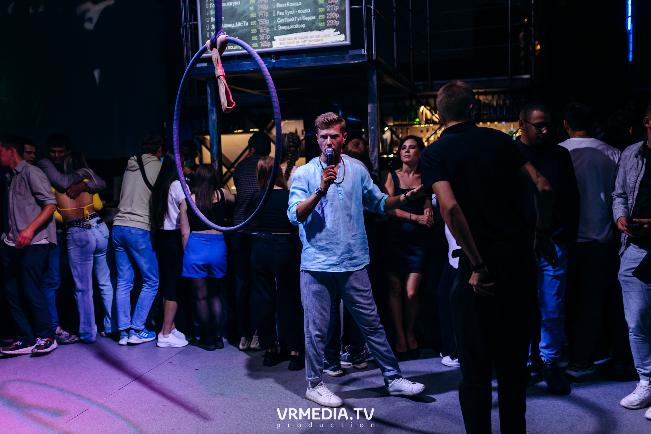 Выходные в баре «DOSKI»