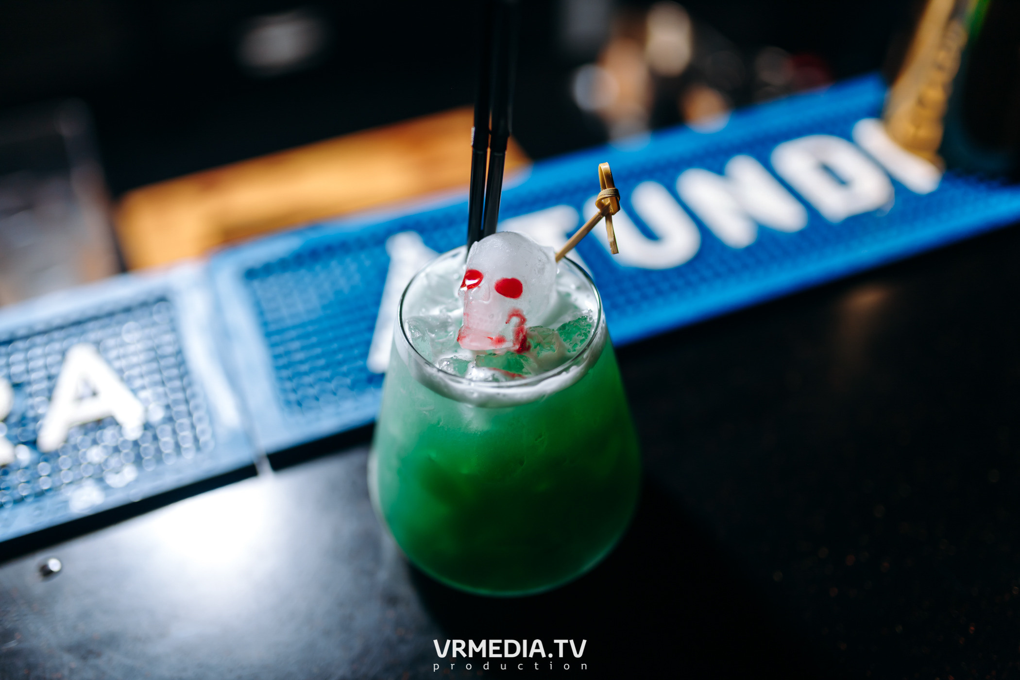 «Жуй орбит без сахара» в караоке-баре «Volna»