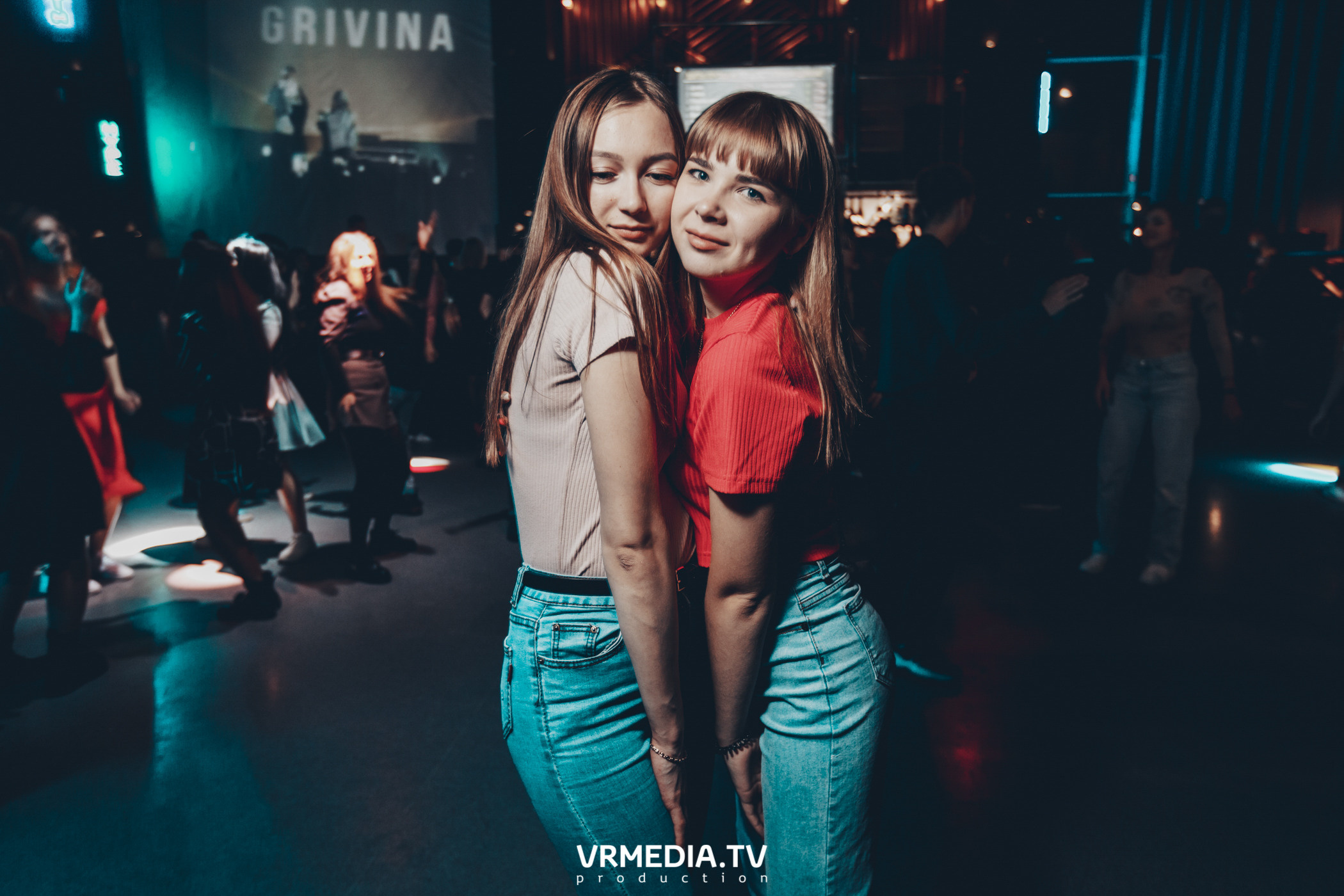 Выходные в баре «DOSKI»