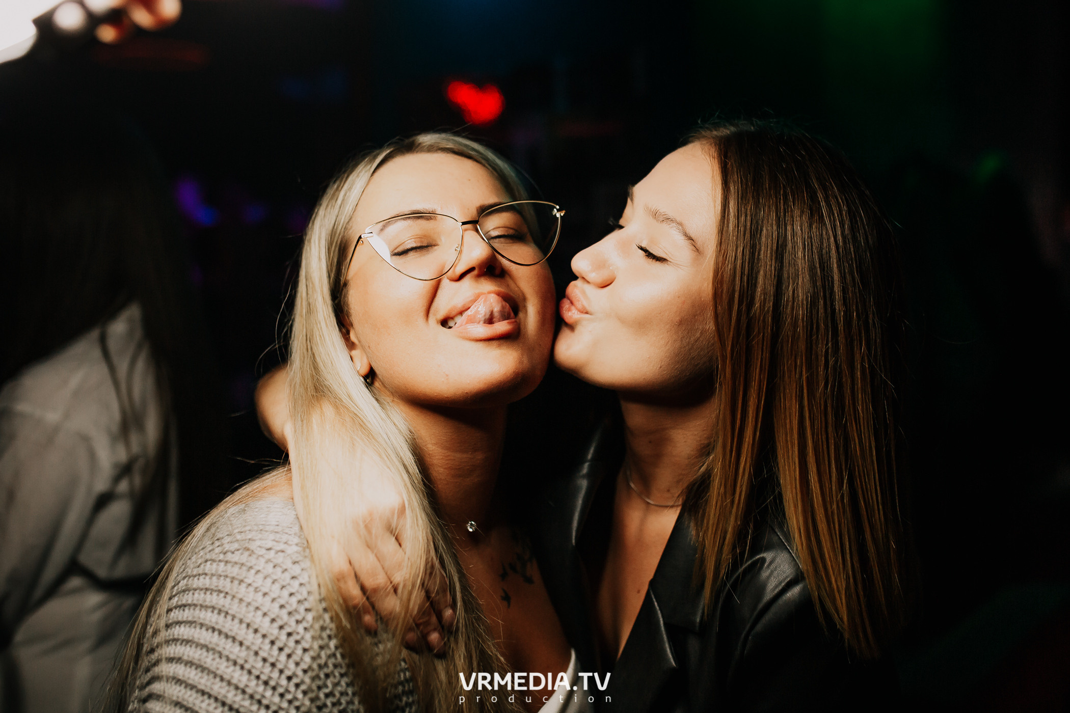 Выходные в баре «Хука Хаус»