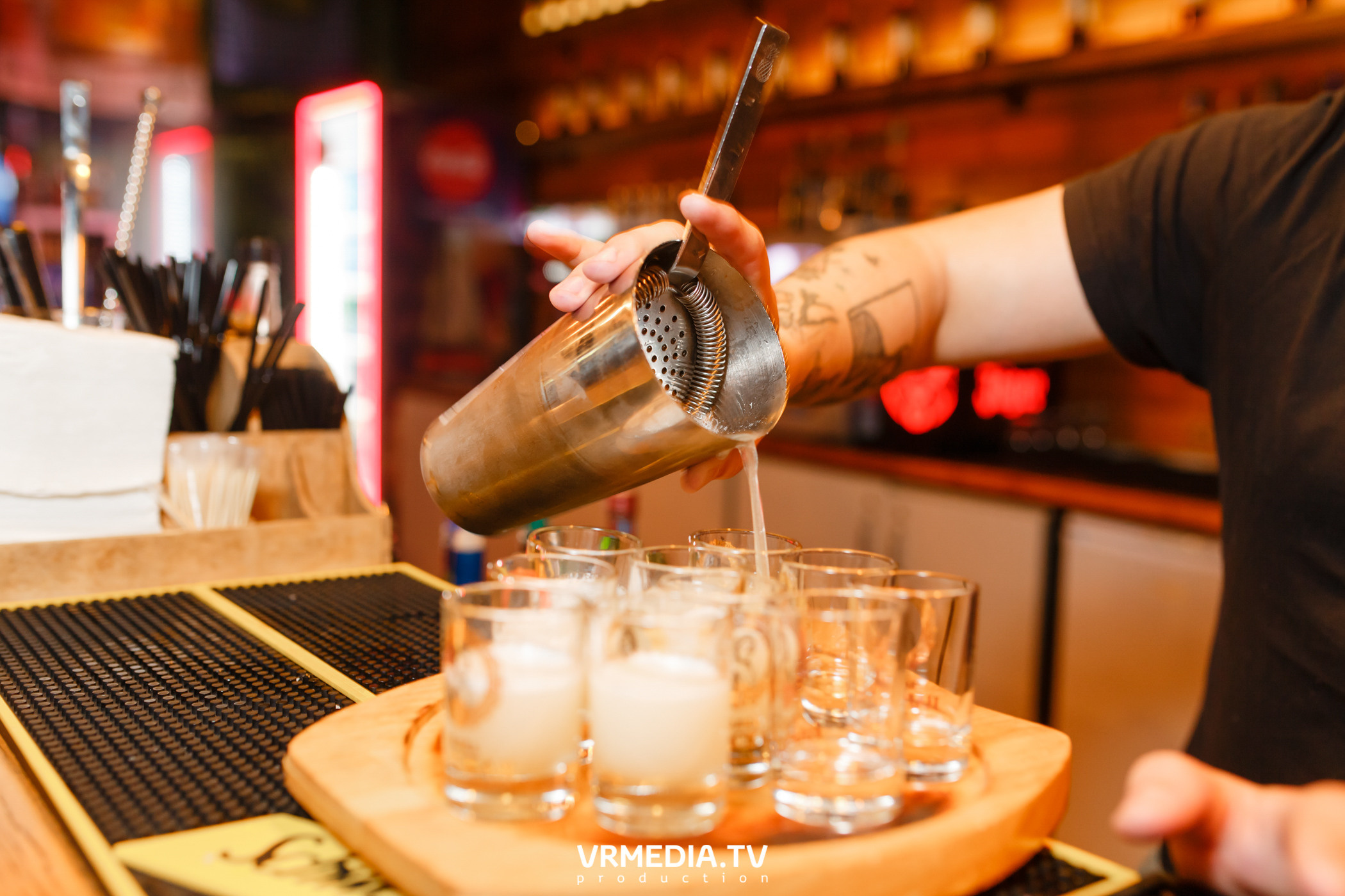 #ЖАРКИЕДНИИНОЧИ в гриль-баре «Жара»