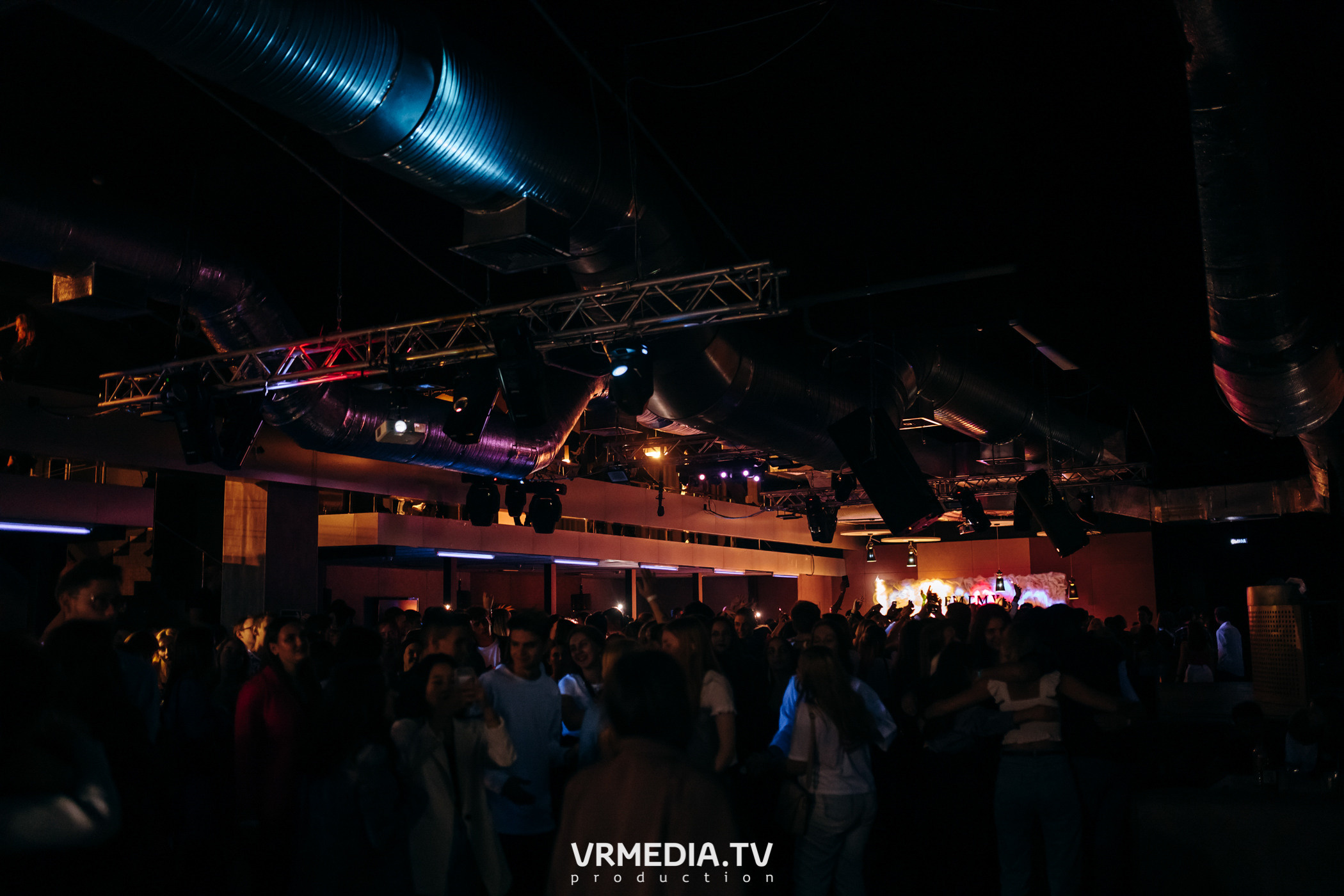 Ночь, Рейв и Мед