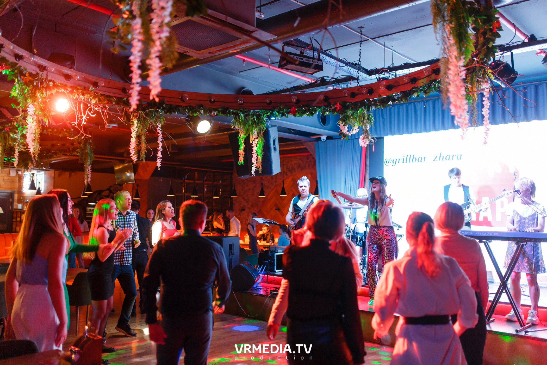 #ЖАРКИЕДНИИНОЧИ в гриль-баре «Жара»