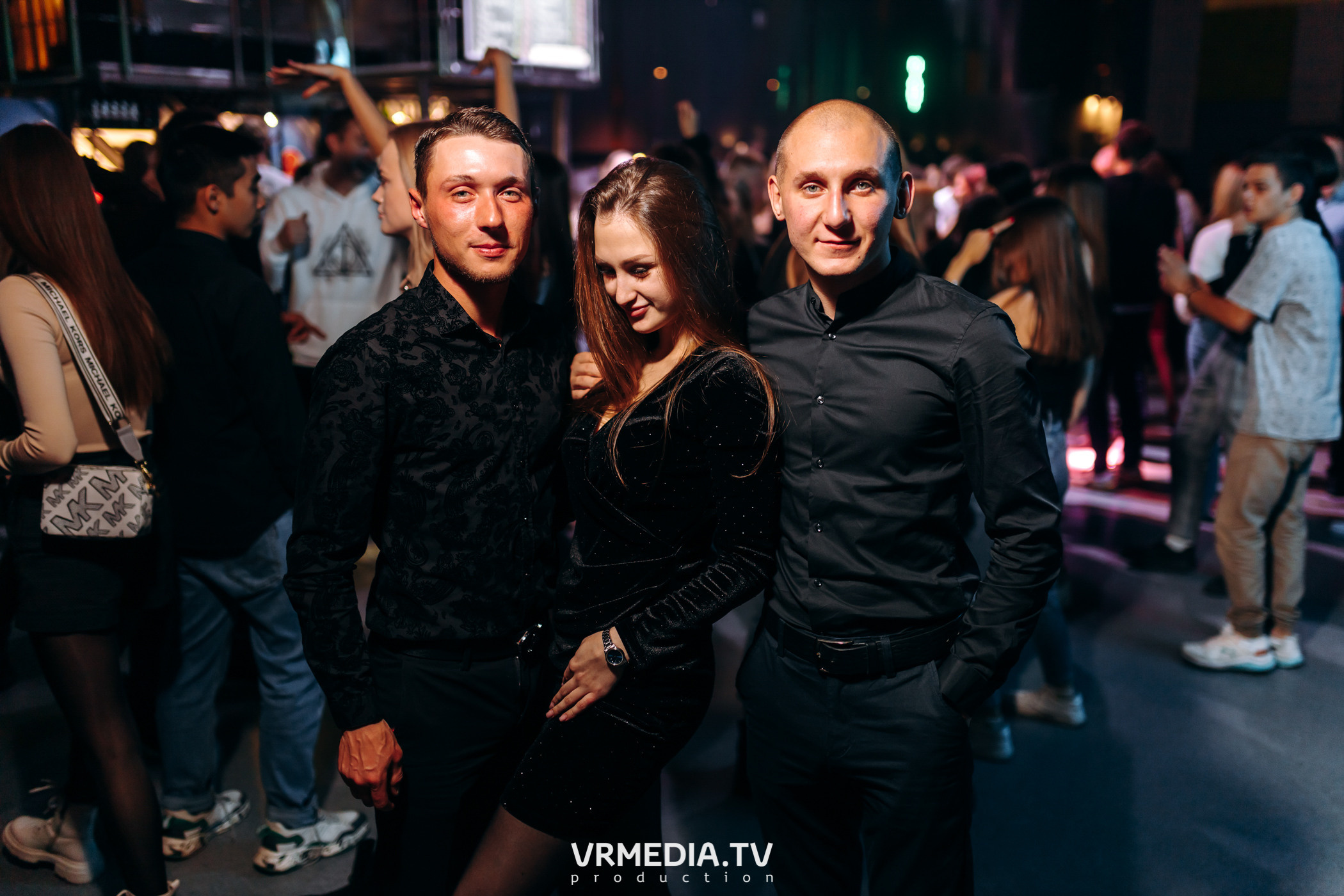 Выходные в баре «DOSKI»