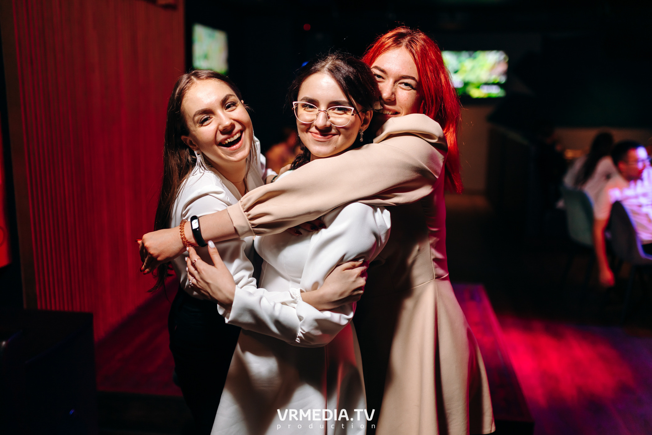 Выходные в баре «DOSKI»