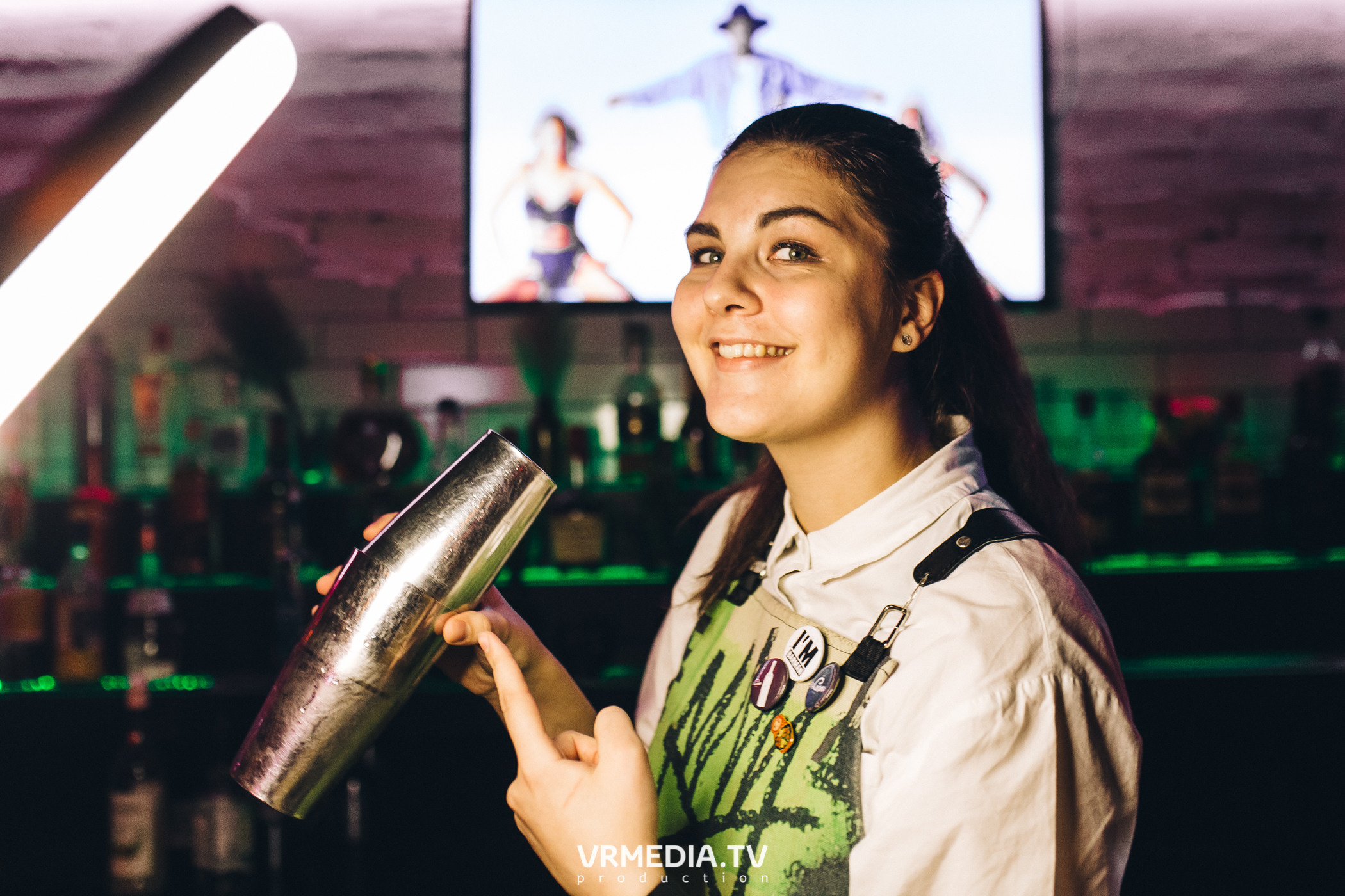 Выходные в баре «Cosmo»