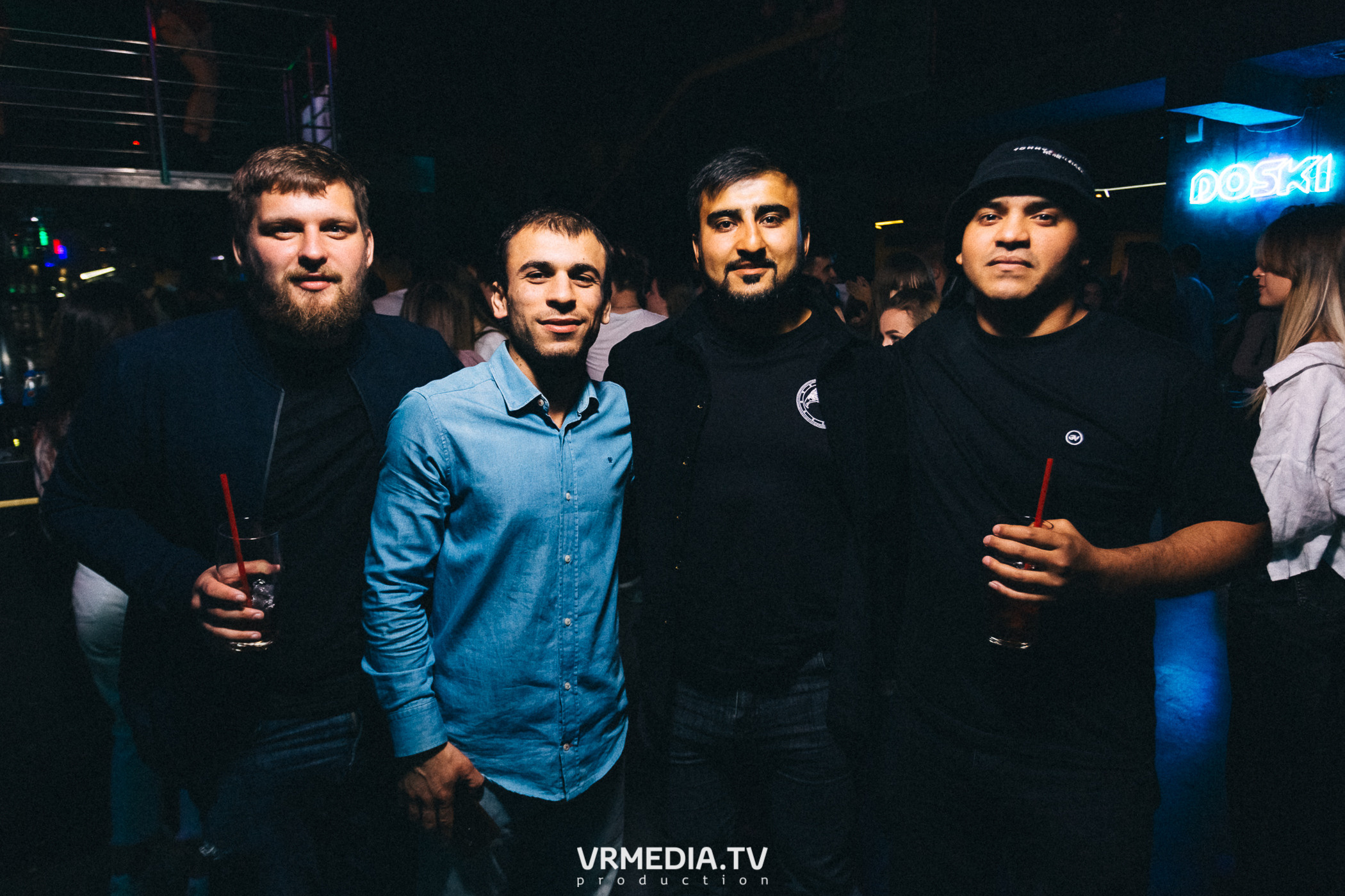 Выходные в баре «DOSKI»