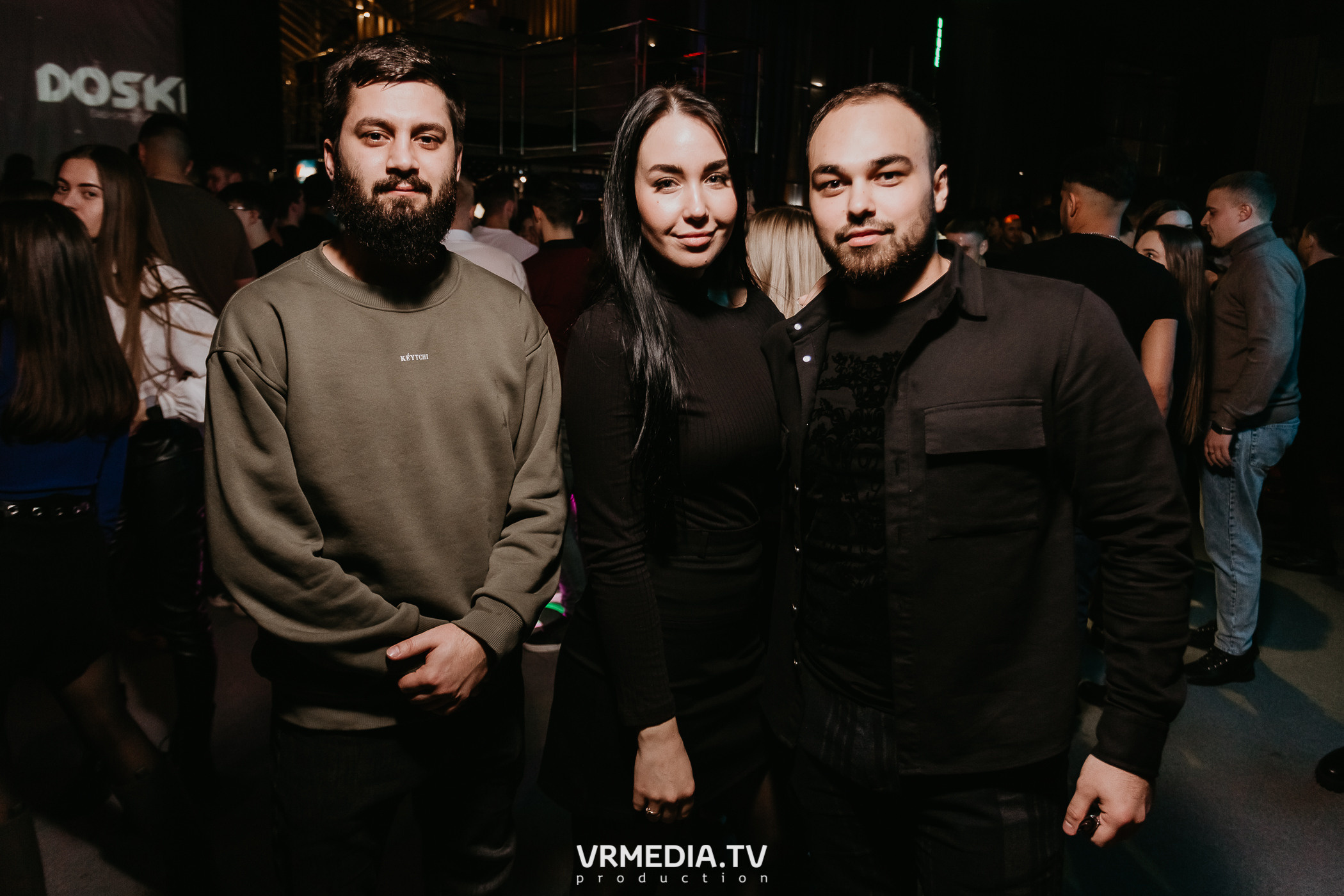 Выходные в баре «DOSKI»