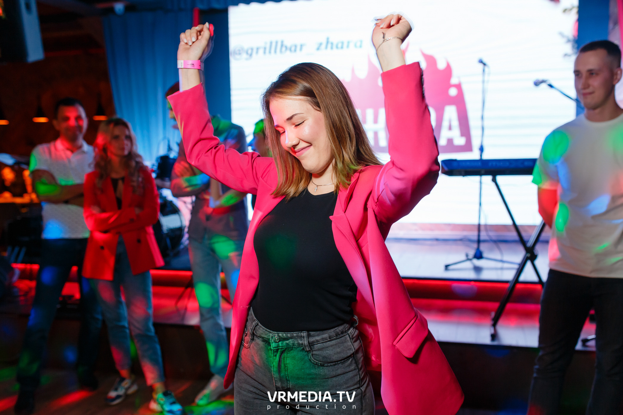 #ЖАРКИЕДНИИНОЧИ в гриль-баре «Жара»