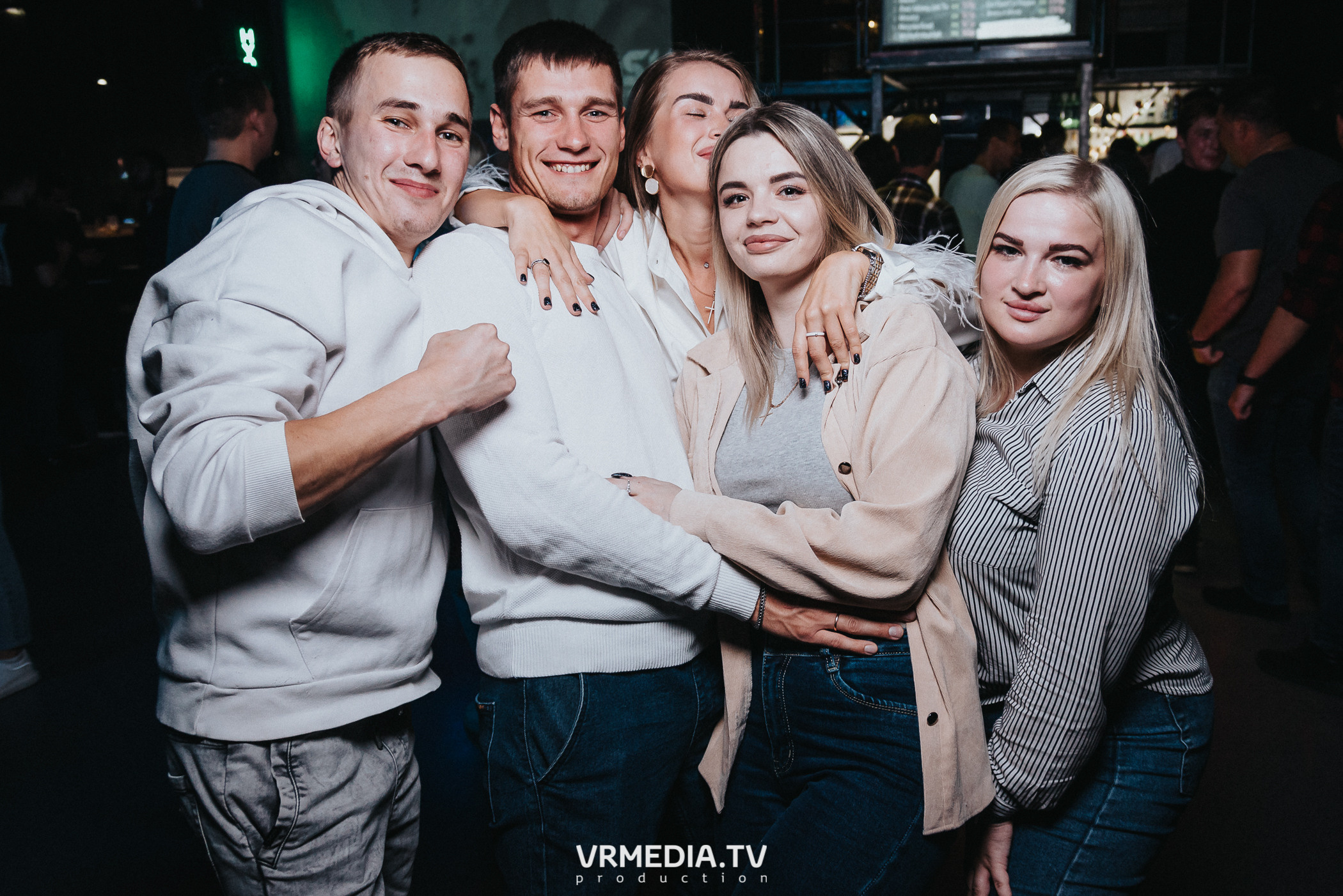 Выходные в баре «DOSKI»