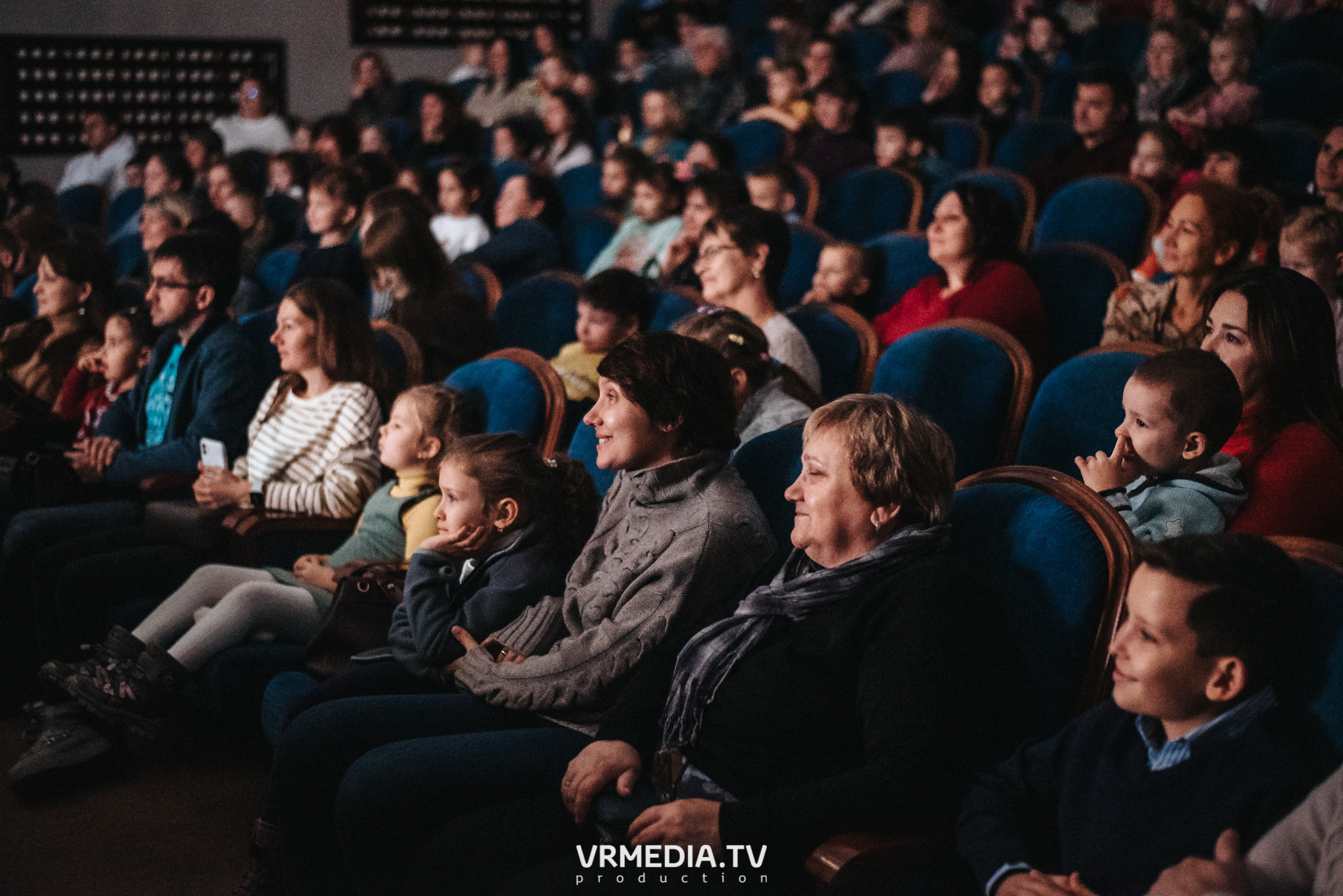 Шоу мыльных пузырей CLINK