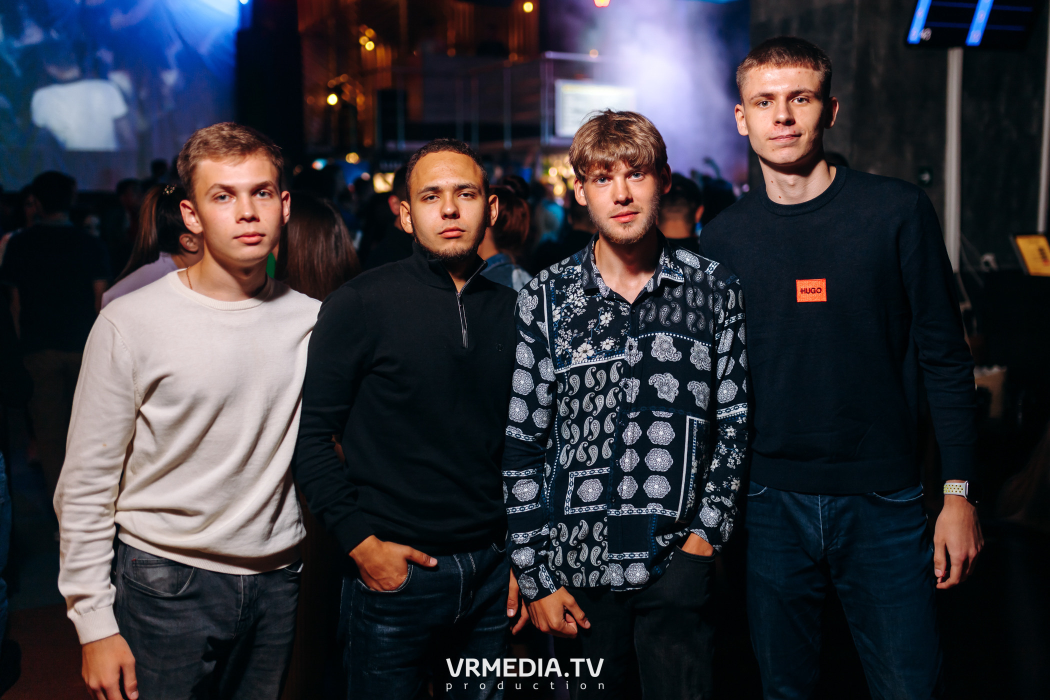 Выходные в баре «DOSKI»