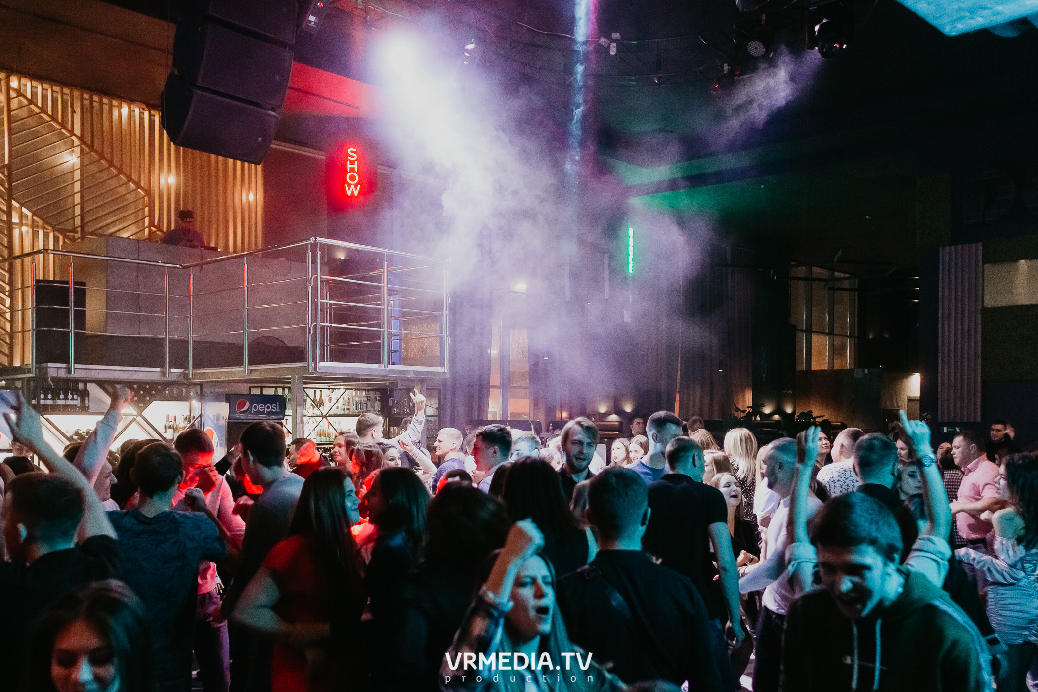 Выходные в баре «DOSKI»