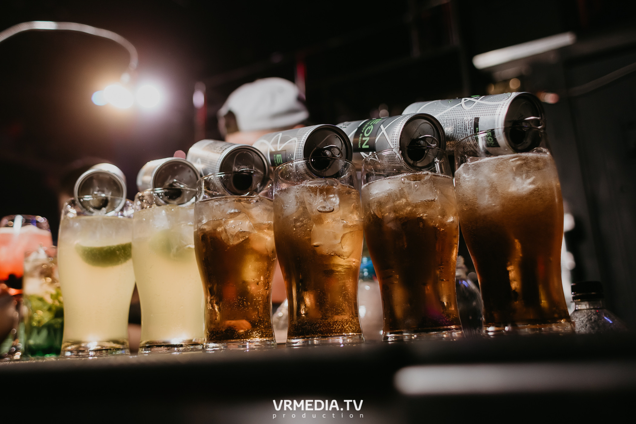 Выходные в баре «DOSKI»